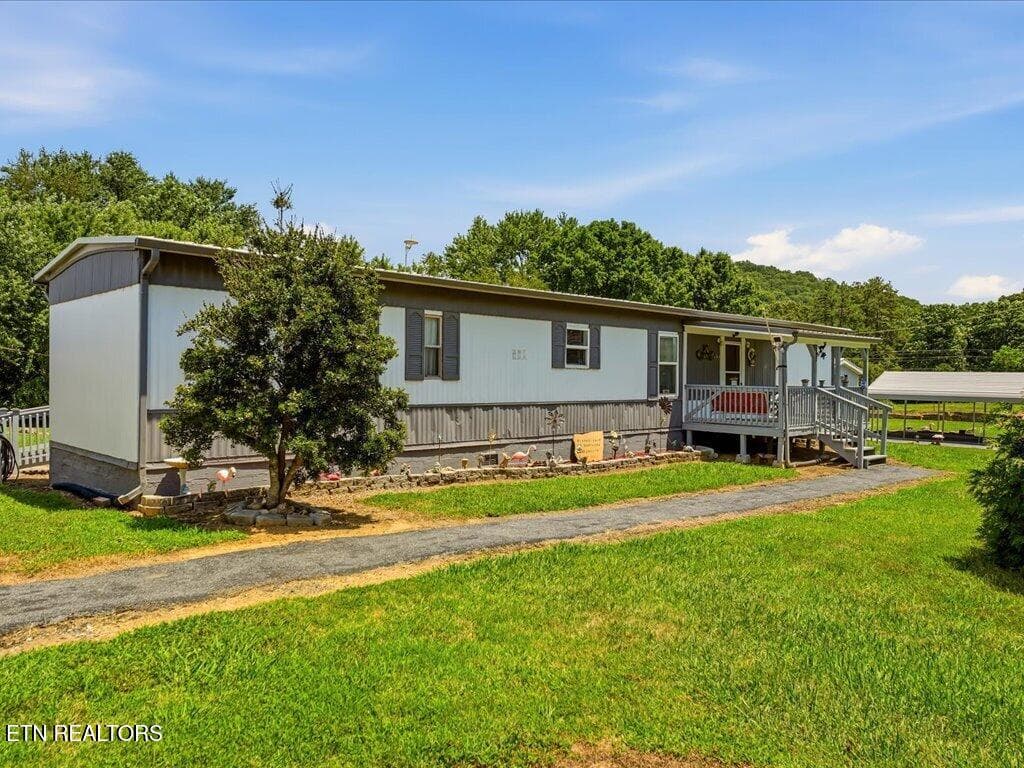 125 Substation Rd, Mooresburg, TN 37811
