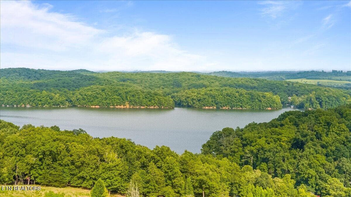 06-126 Emerald Pointe Cir - 126 Emerald Pointe Circle, Rockwood, TN 37854, Rockwood