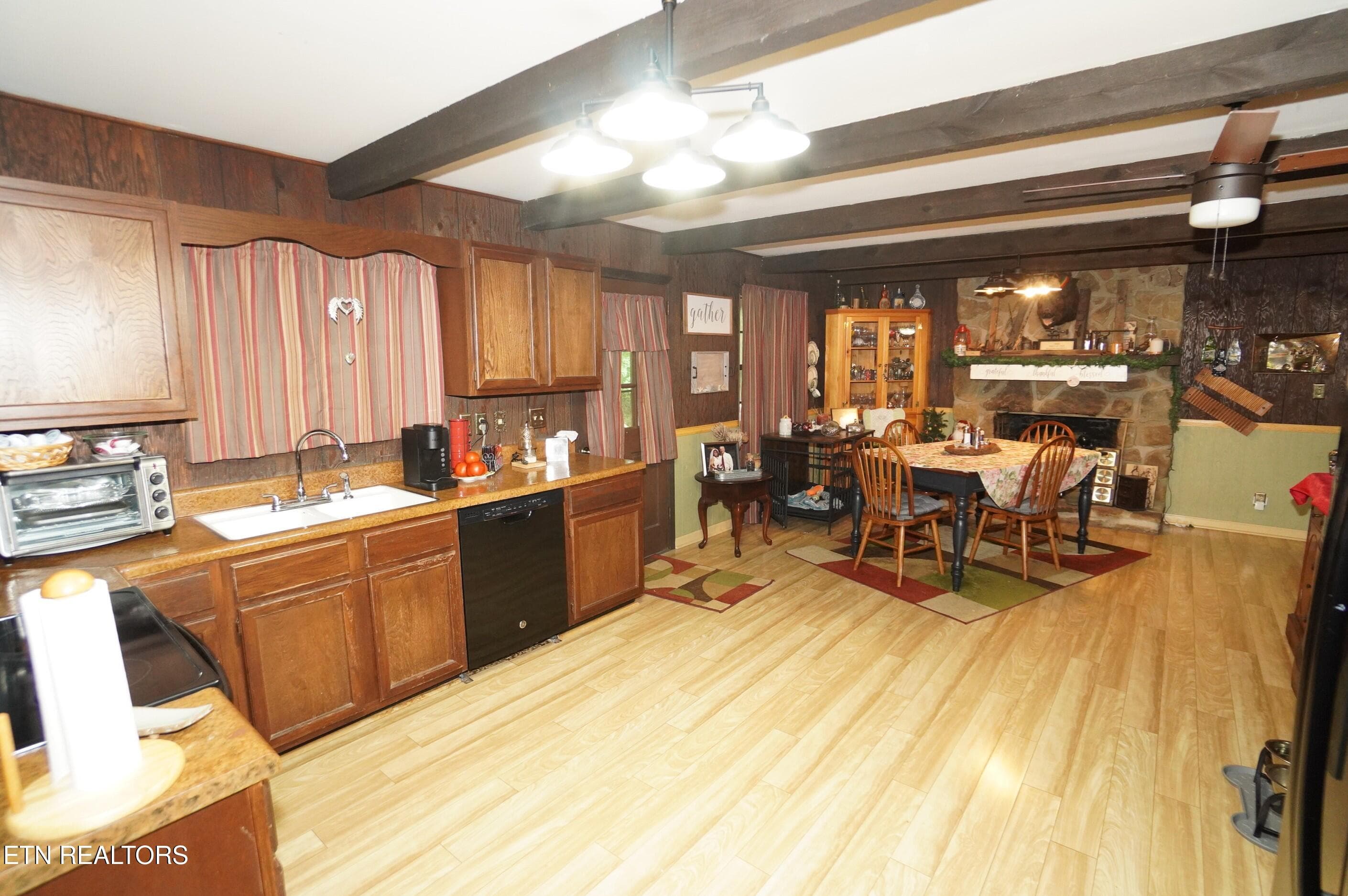 john sevier - garrigan (33) - 2101 W Governor John Sevier Hwy, Knoxville, TN 37920