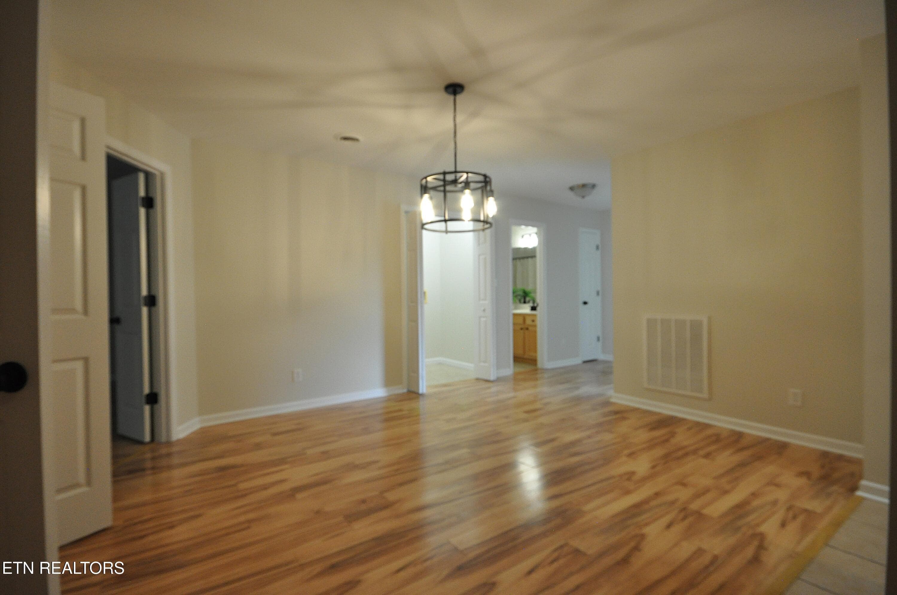 DR Sky Song - 6309 Sky Song, Knoxville, TN 37914