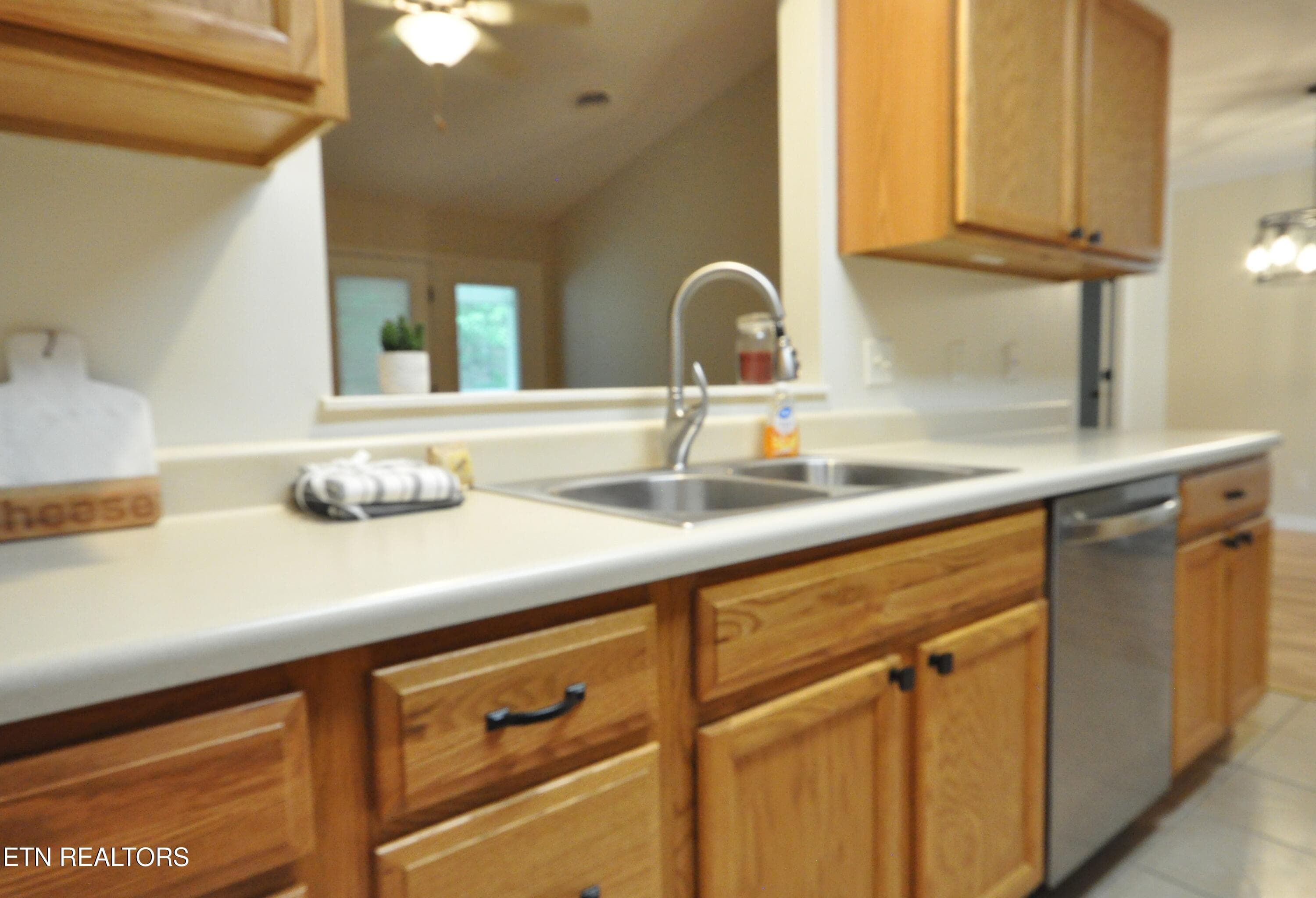 sink side - 6309 Sky Song, Knoxville, TN 37914