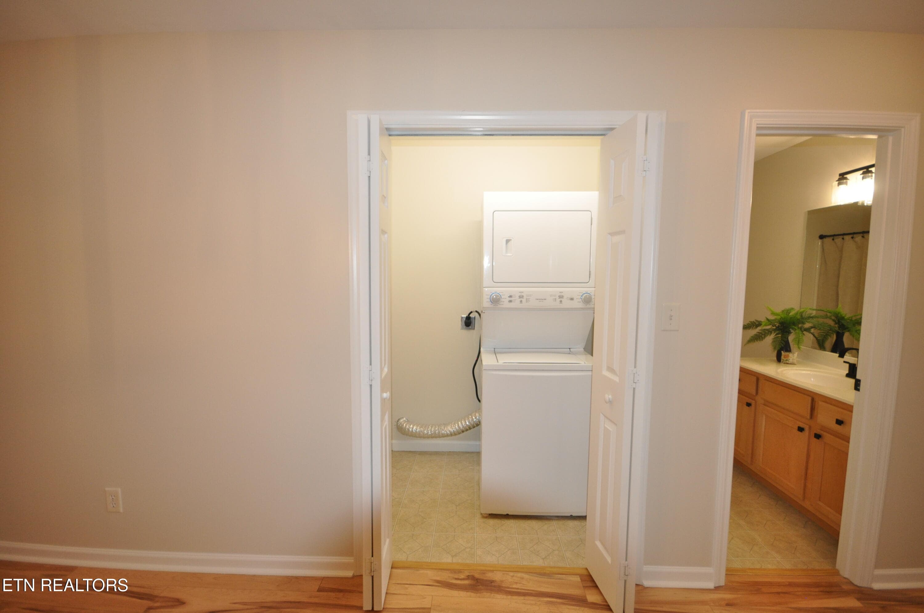 laundry room - 6309 Sky Song, Knoxville, TN 37914