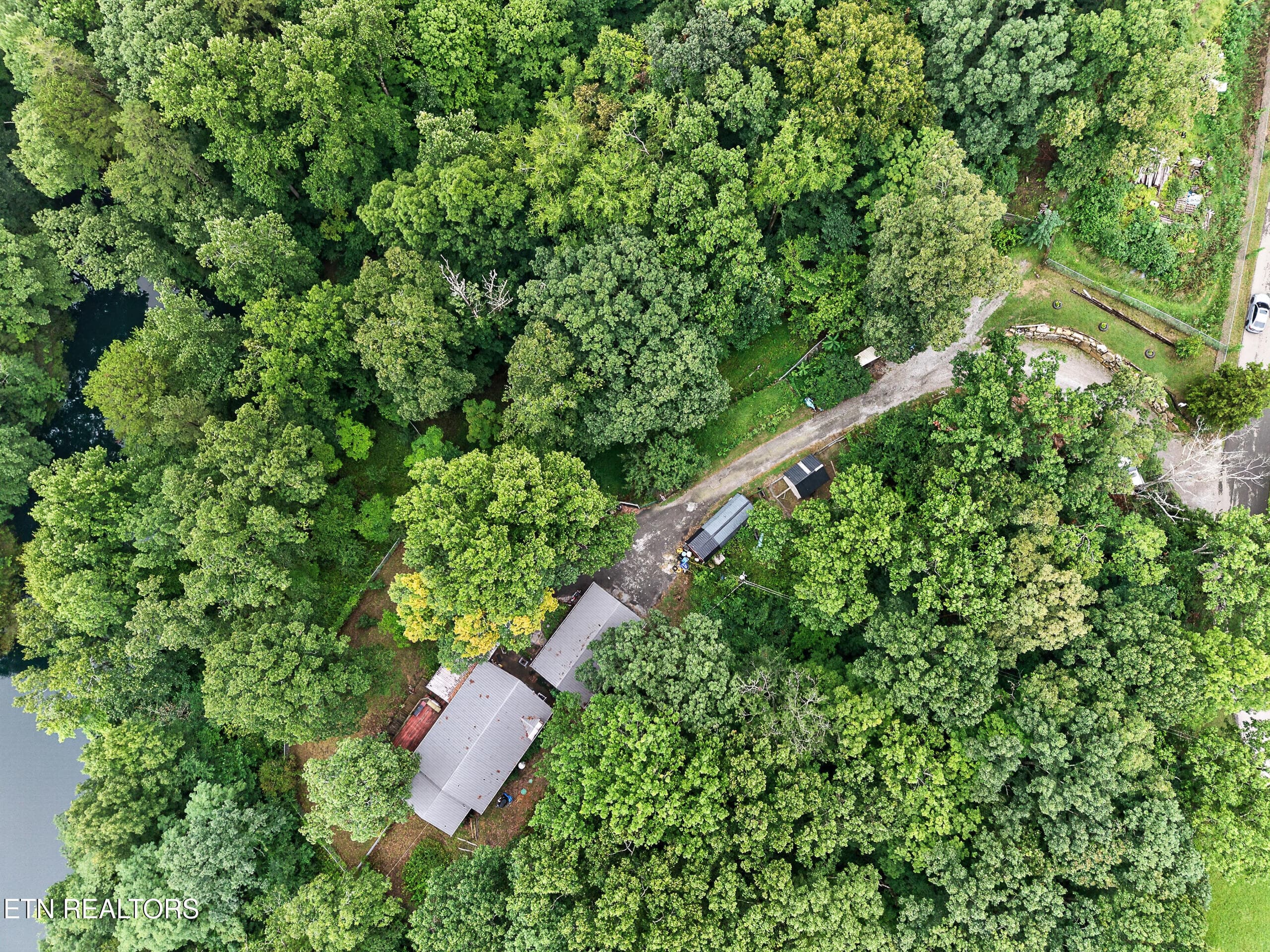 dji_fly_20260723_123730_0194_17848249605 - 618 Corum Rd, Knoxville, TN 37924