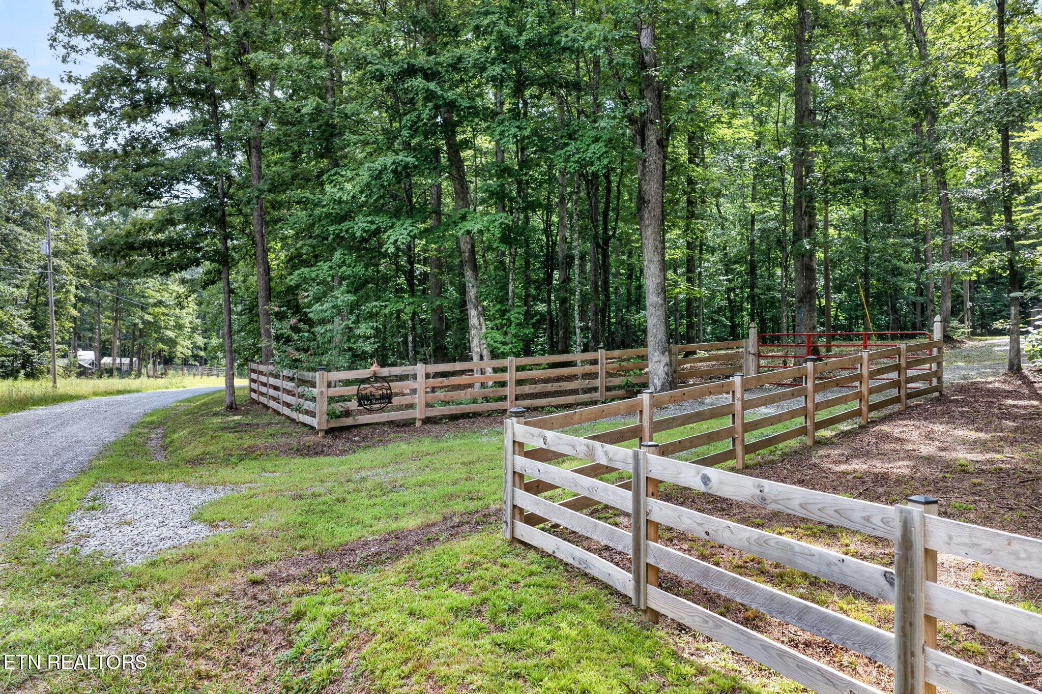9-web-or-mls-4207 Chapel Hill Rd_037_TNP - 4207 Chapel Hill Rd, Crawford, TN 38554