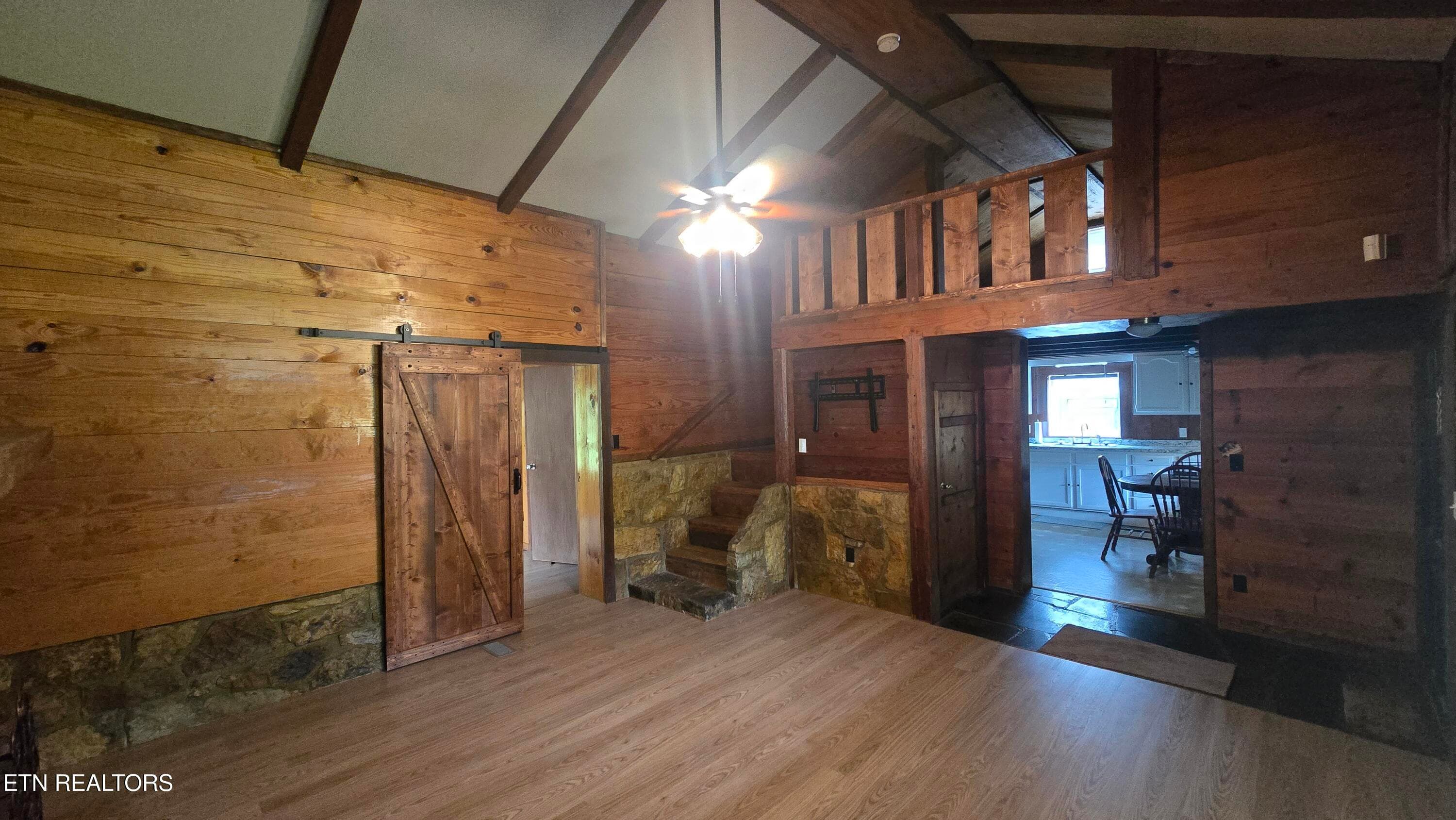 Family Room & Loft - 5494 Lone Mountain Rd, New Tazewell, TN 37825