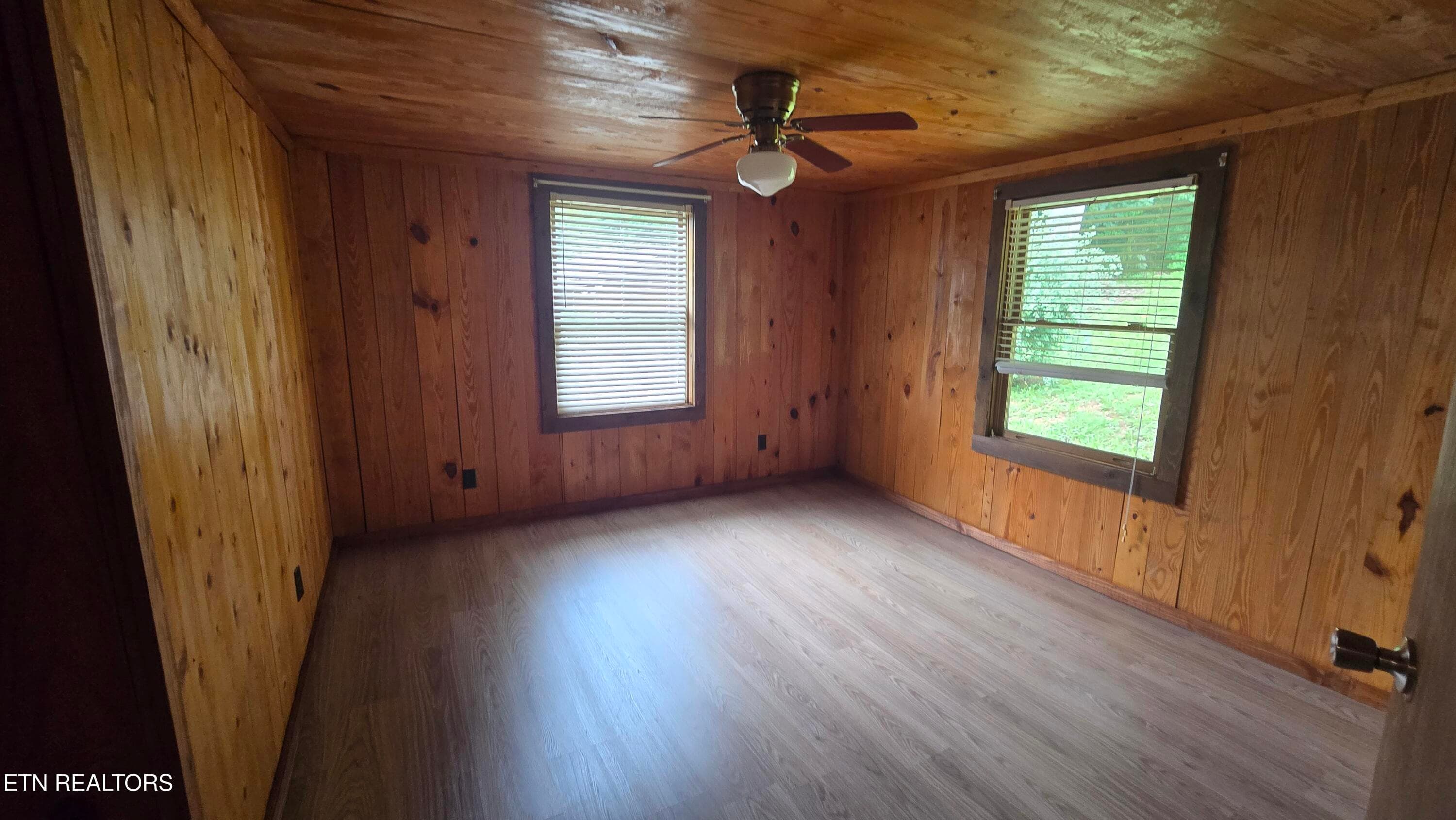 Bedroom 23 - 5494 Lone Mountain Rd, New Tazewell, TN 37825