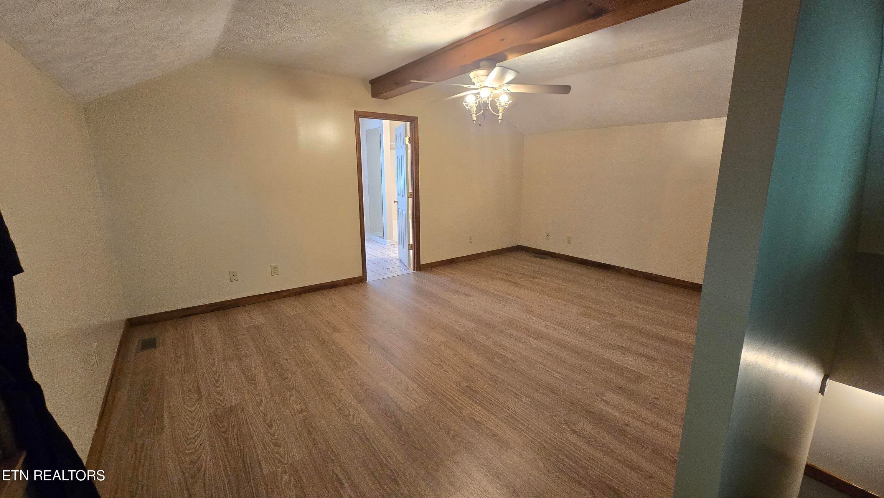 3rd BDR 2d Floor - 5494 Lone Mountain Rd, New Tazewell, TN 37825