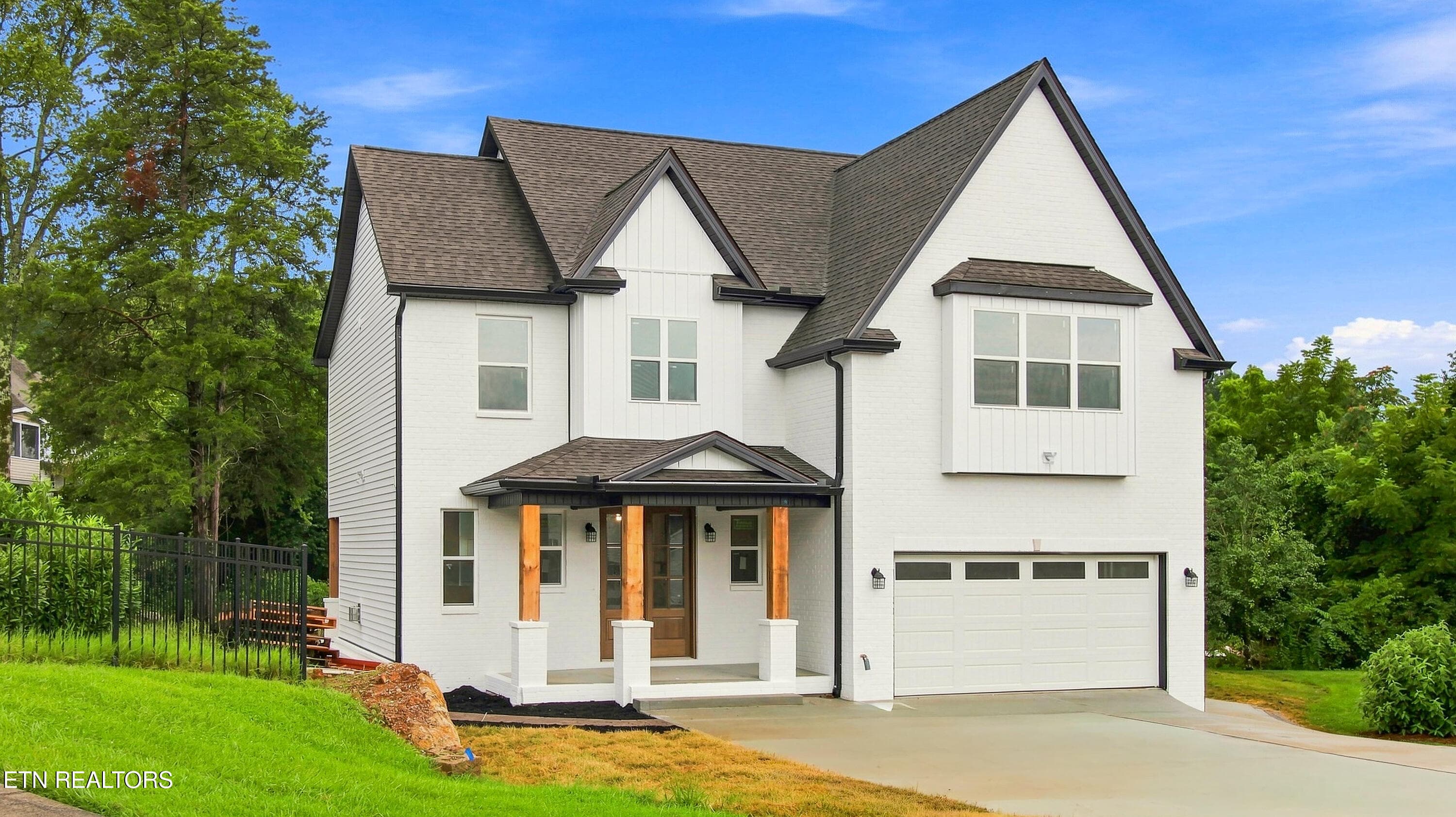 8004 Burgess Falls Lane, Knoxville, TN 37931