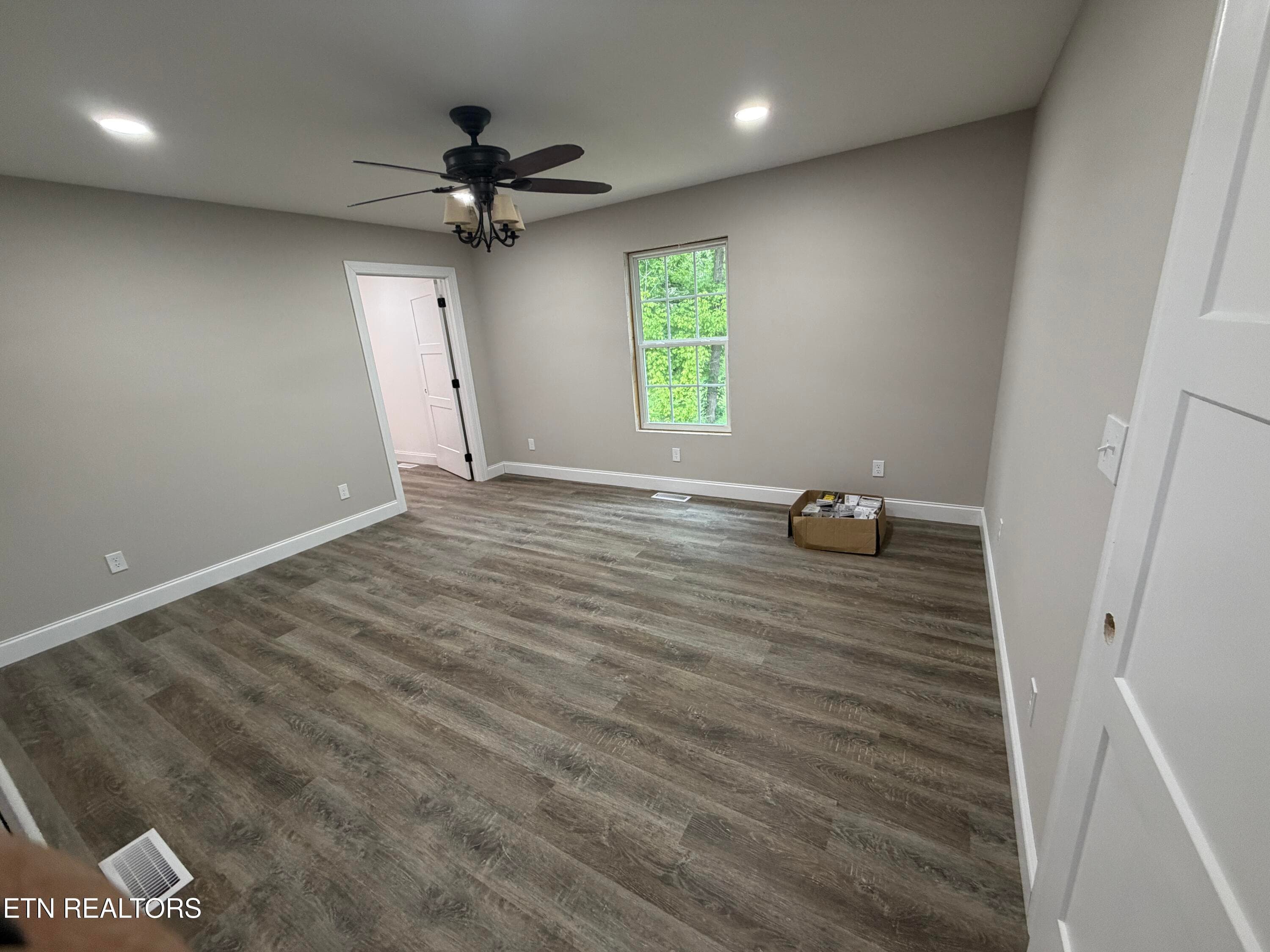 CE0C81E5-0486-41B7-9B4E-33585803B005 - 116 Bristol Rd, Harrogate, TN 37752