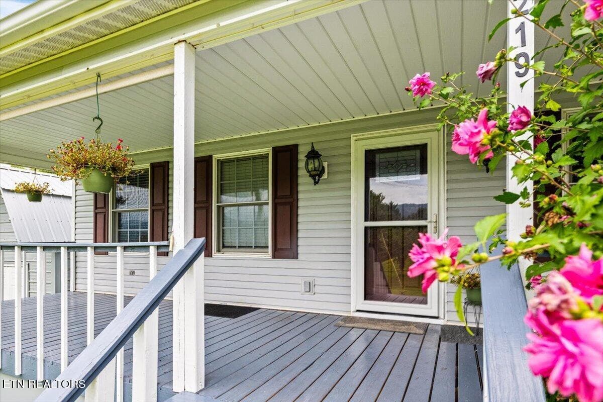 11-219 Patty Hill Rd - 219 Patty Hill Rd, Caryville, TN 37714, Caryville