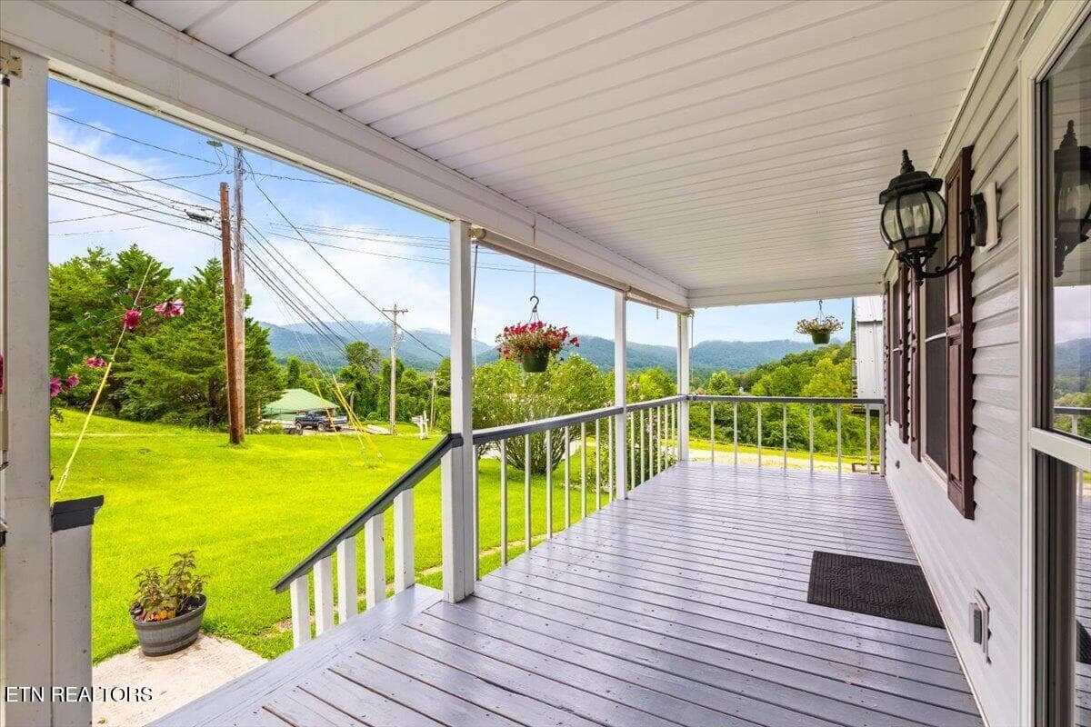 53-219 Patty Hill Rd - 219 Patty Hill Rd, Caryville, TN 37714, Caryville