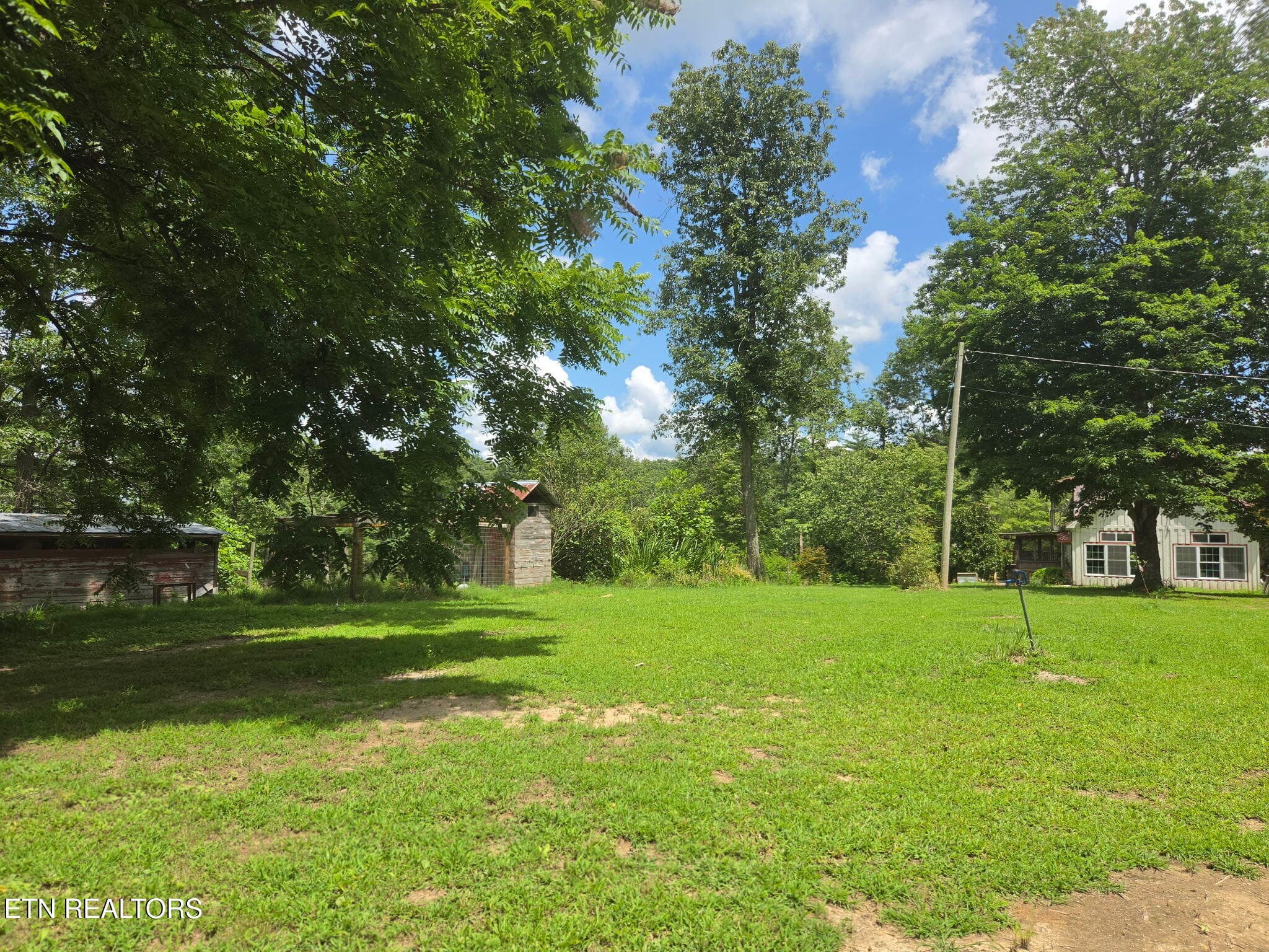814 - 141 Central Ave, Robbins, TN 37852