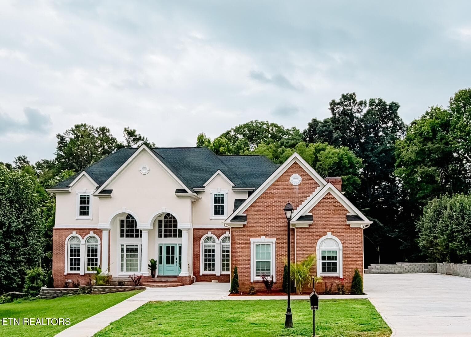IMG_2701 - 5619 Fountain Gate Rd, Knoxville, TN 37918