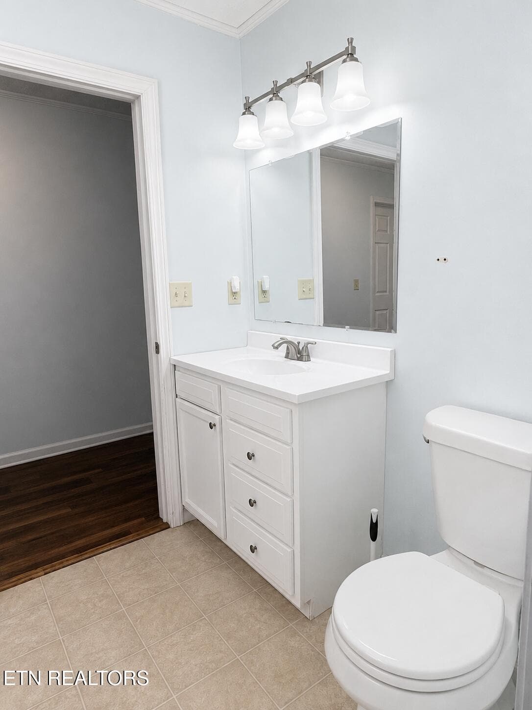 Bathroom/Laundry Room - 2519 SE Seaton Ave, Knoxville, TN 37920, Knoxville