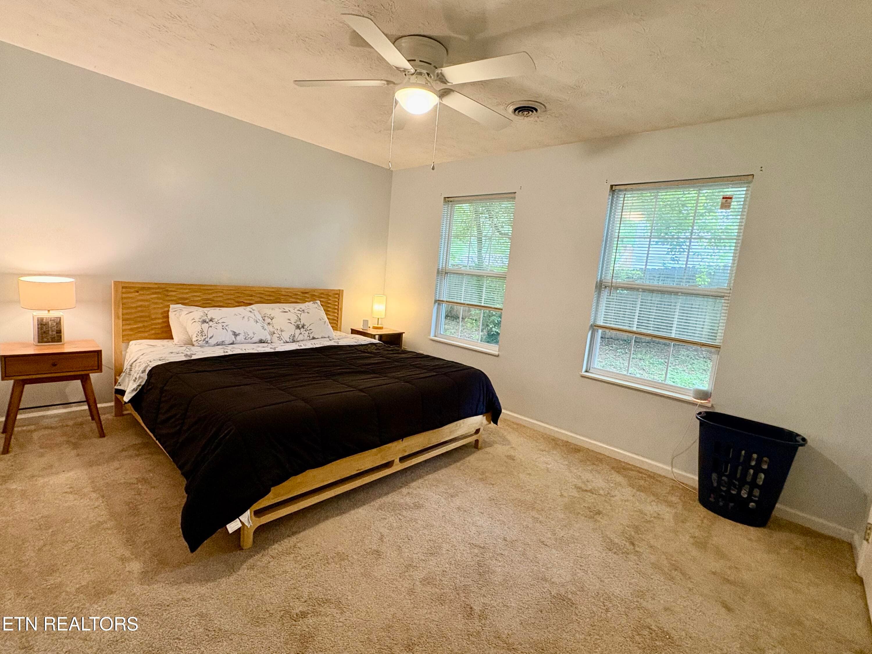 Master Bedroom - 2519 SE Seaton Ave, Knoxville, TN 37920, Knoxville