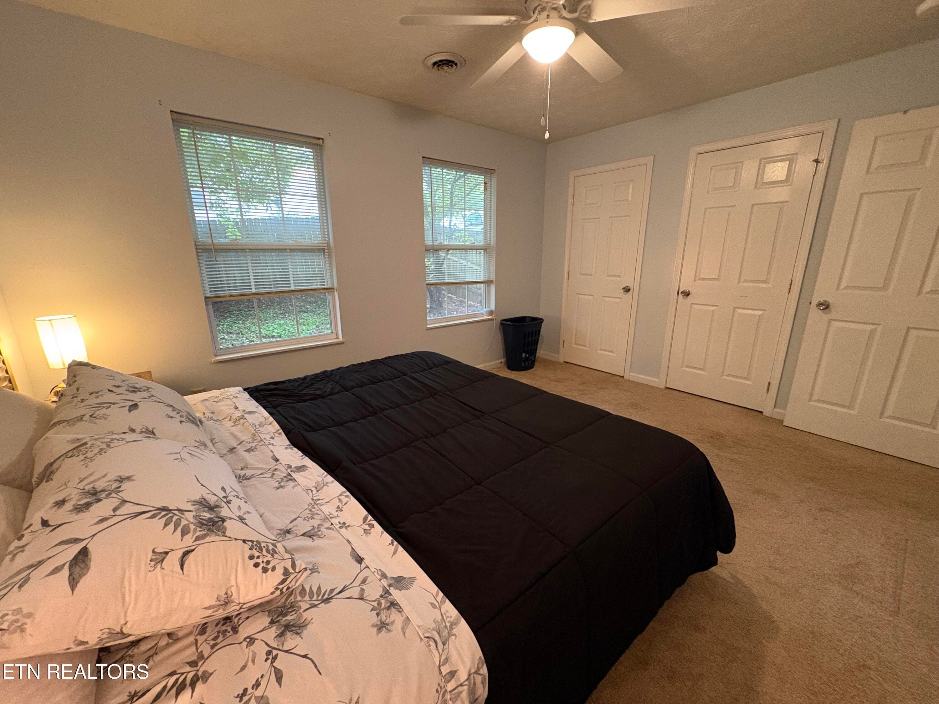 Master Bedroom - 2519 SE Seaton Ave, Knoxville, TN 37920, Knoxville