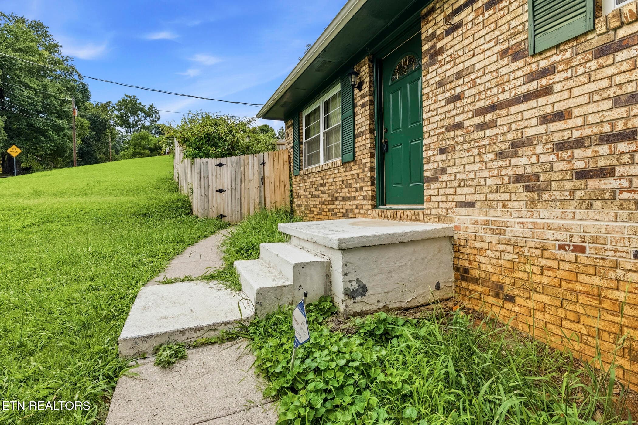 dsc01341 - 4400 Wells Rd, Knoxville, TN 37920