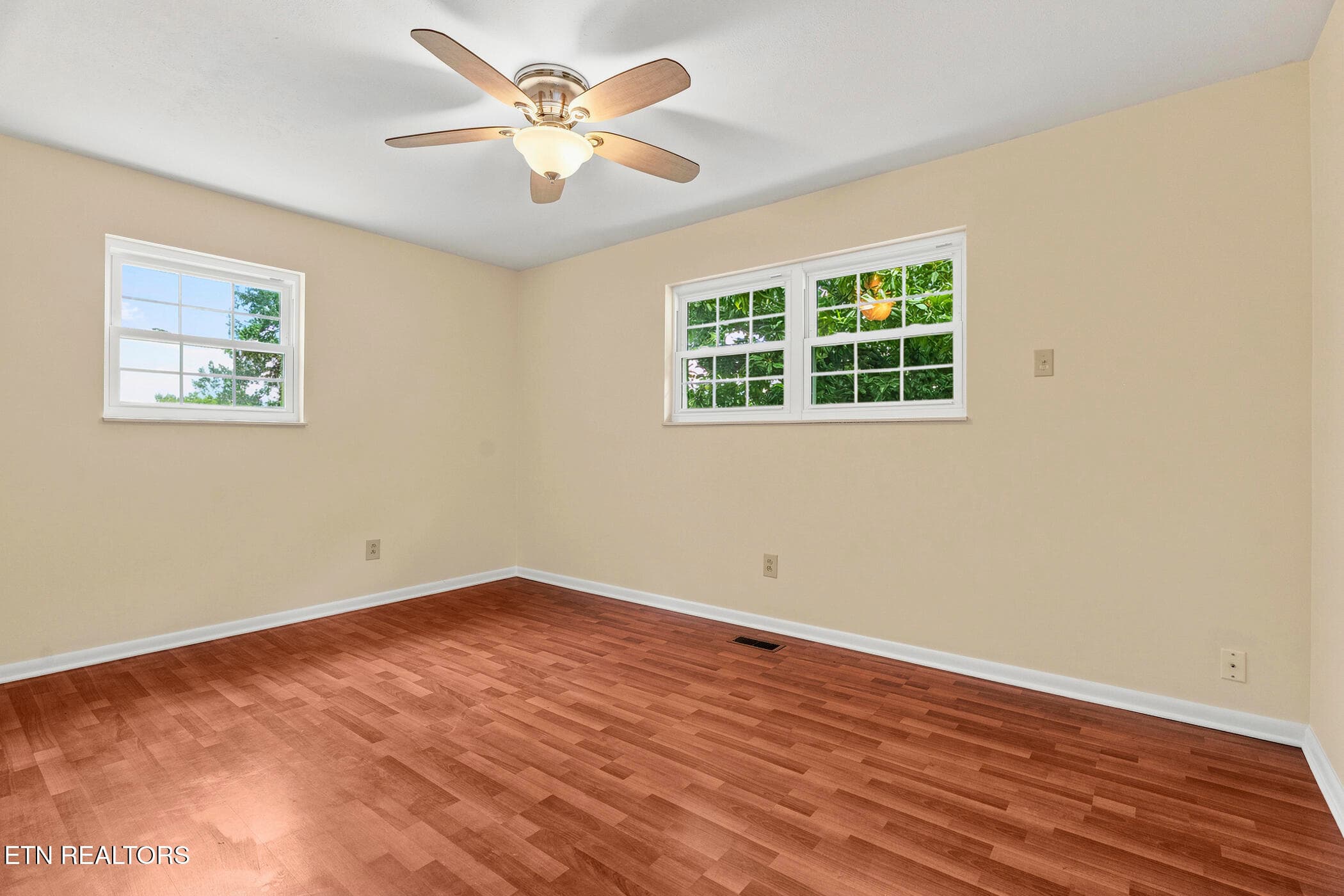 dsc01391 - 4400 Wells Rd, Knoxville, TN 37920