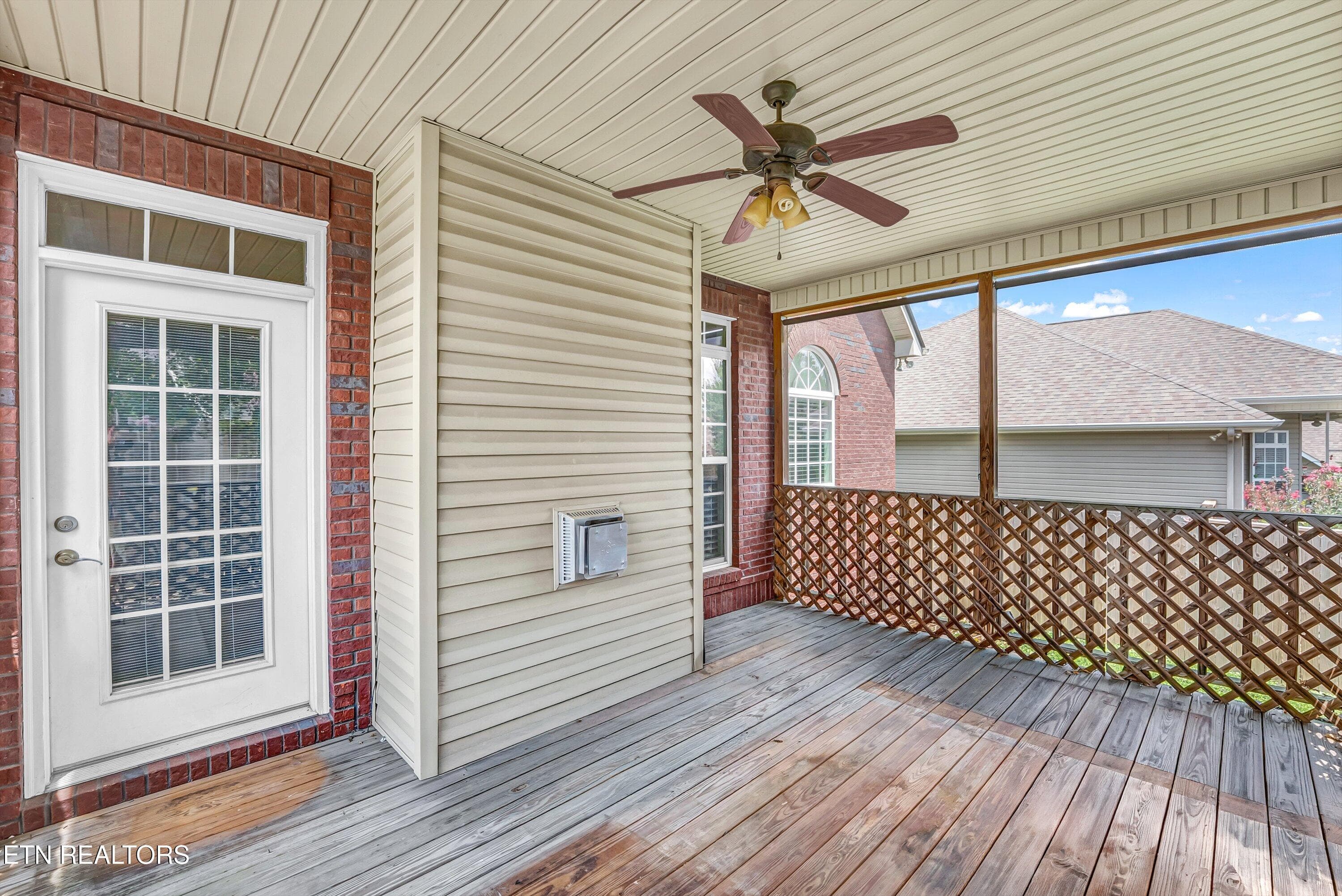 55-Sun Room A2 - 2636 Nicholas View Lane, Knoxville, TN 37931, Knoxville