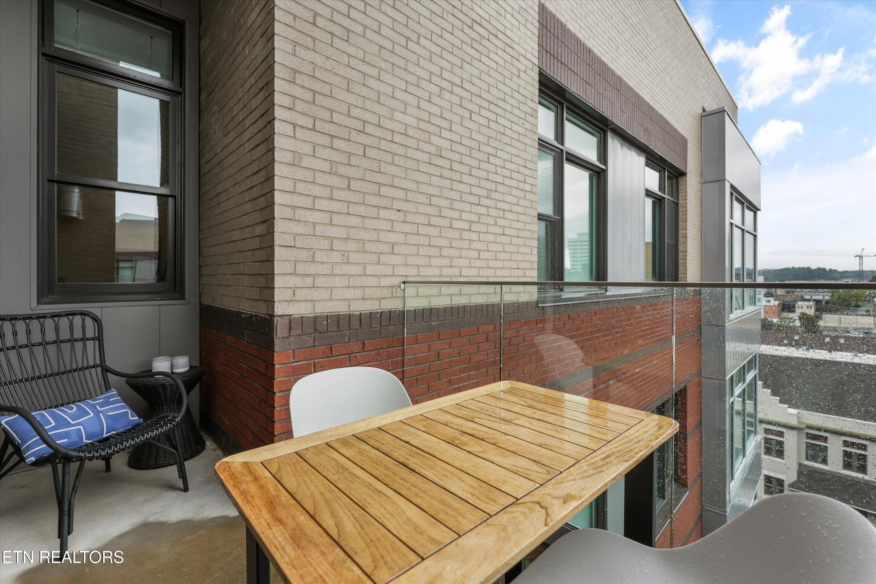 Balcony - 333 W Depot Ave 602, Knoxville, TN 37917, Knoxville