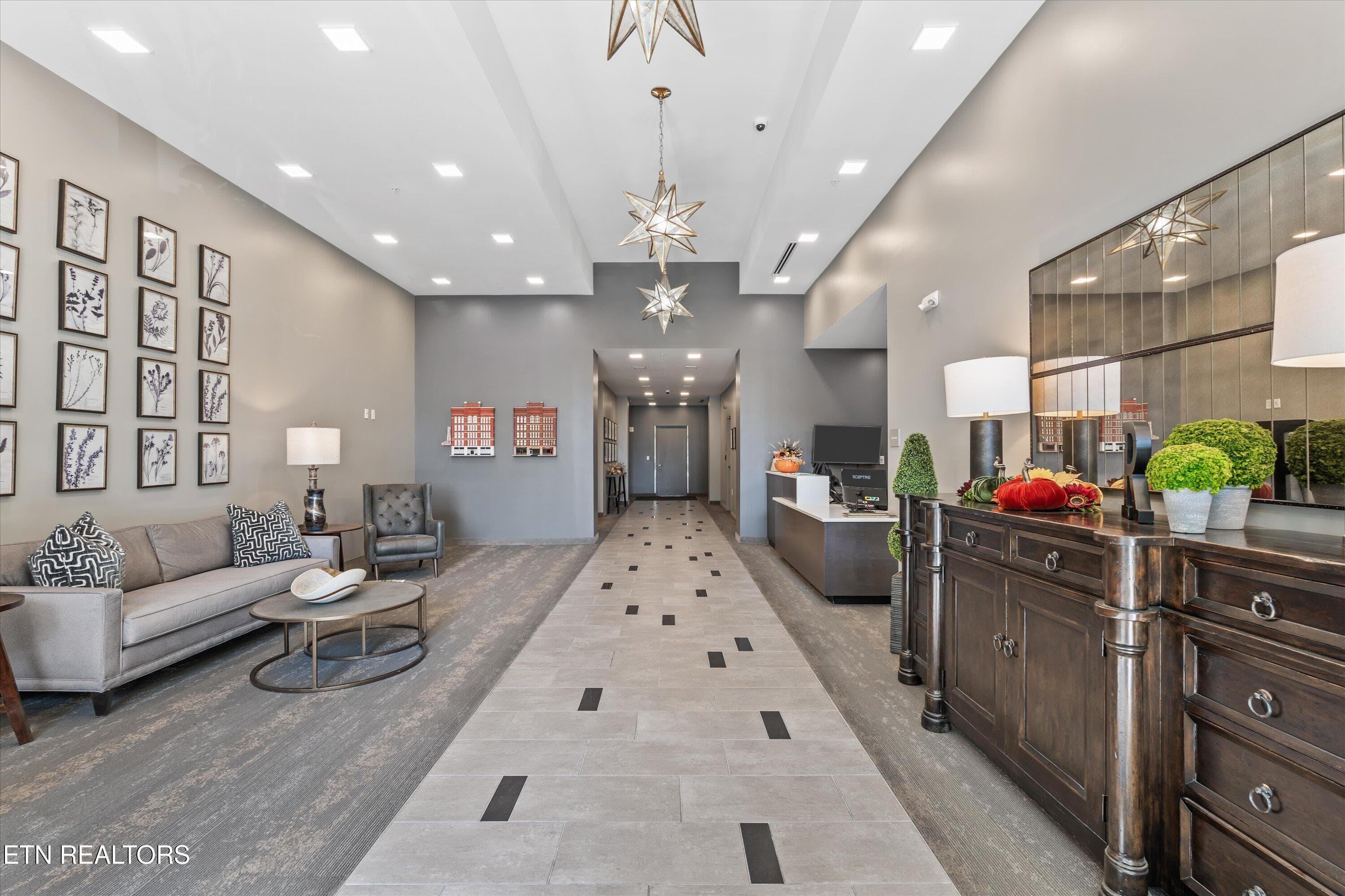 Lobby - 333 W Depot Ave 602, Knoxville, TN 37917, Knoxville