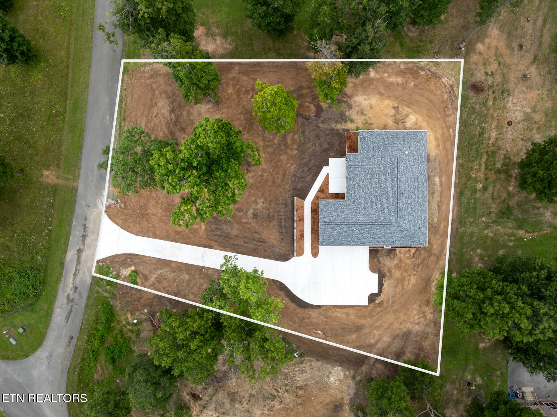 DJI_20260725123247_0521_D - 427 Bluff View Lp, Crossville, TN 38571