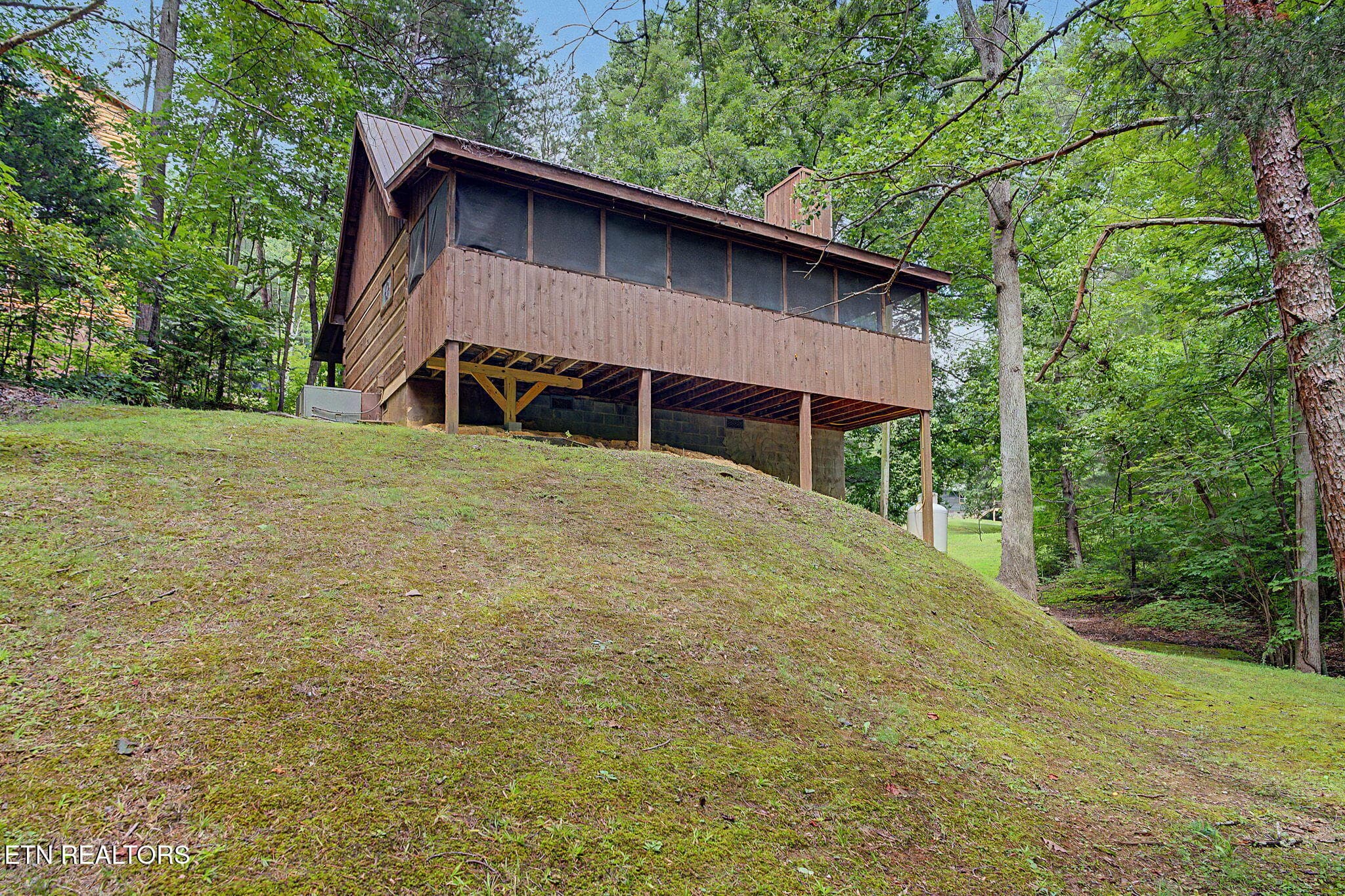 3-web-or-mls-2323-hidden-mountain-rd - 2323 Hidden Mountain Rd, Sevierville, TN 37876