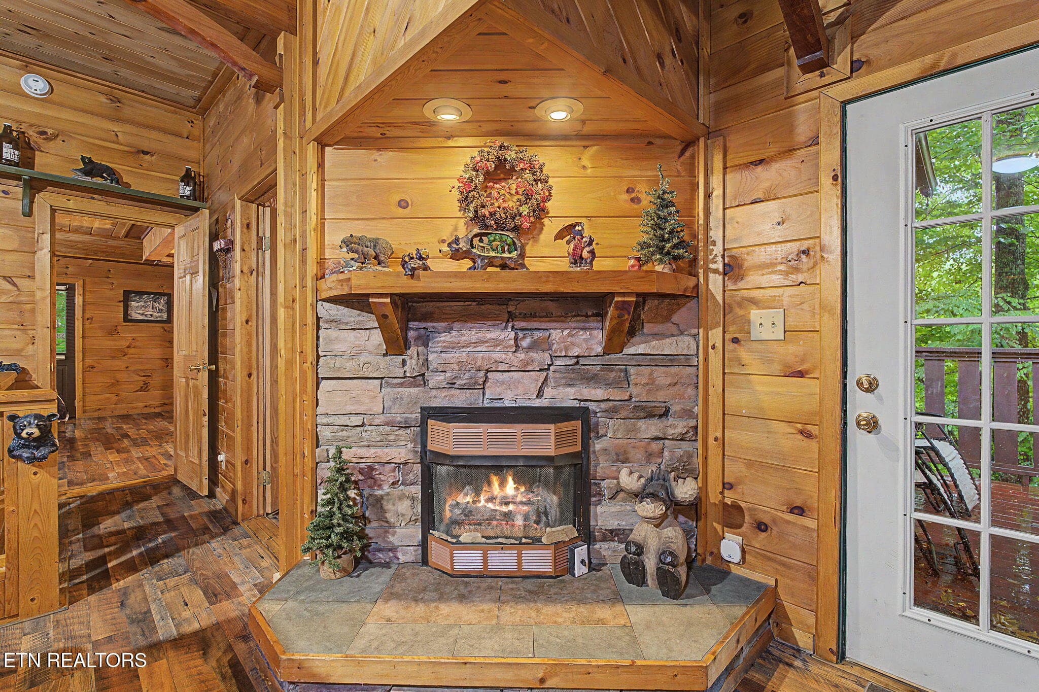 3-web-or-mls-1128-ridgefield-dr - 1128 Ridgefield Drive, Sevierville, TN 37876, Sevierville