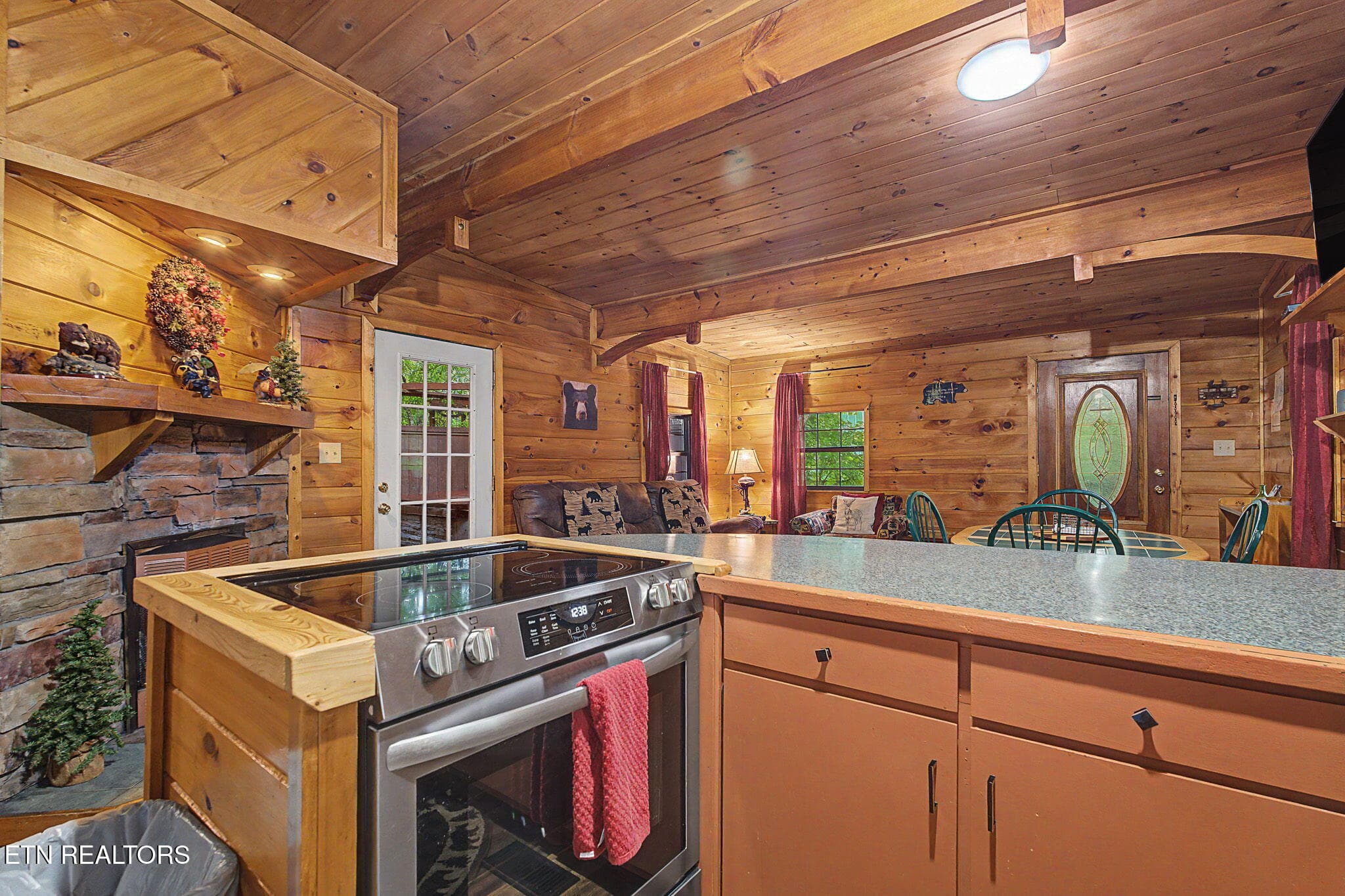 5-web-or-mls-1128-ridgefield-dr - 1128 Ridgefield Drive, Sevierville, TN 37876, Sevierville