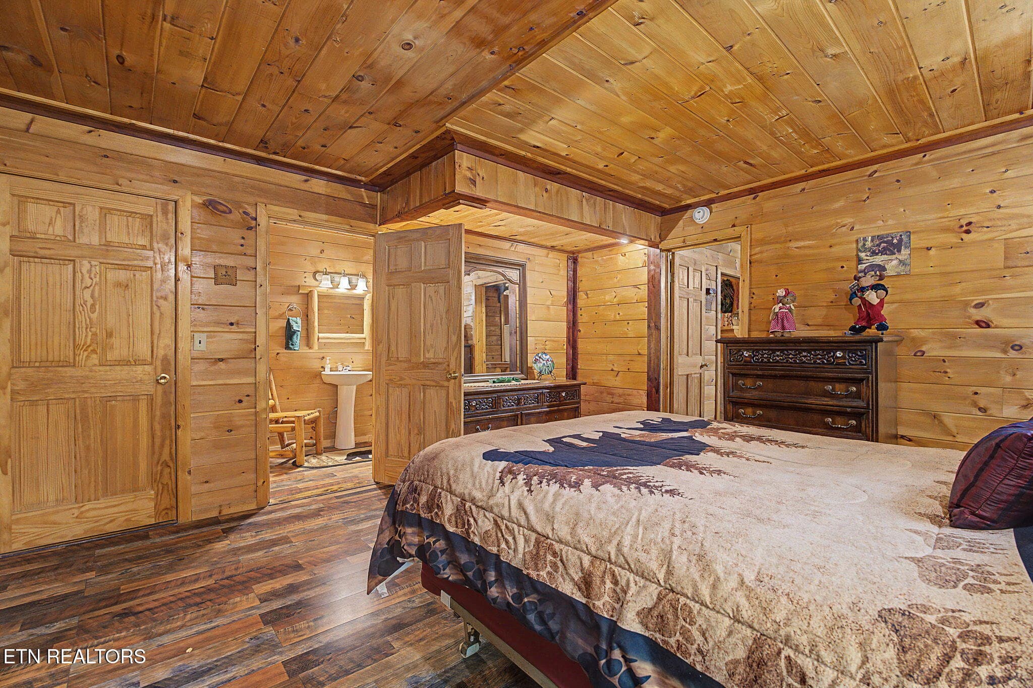12-web-or-mls-1128-ridgefield-dr - 1128 Ridgefield Drive, Sevierville, TN 37876, Sevierville