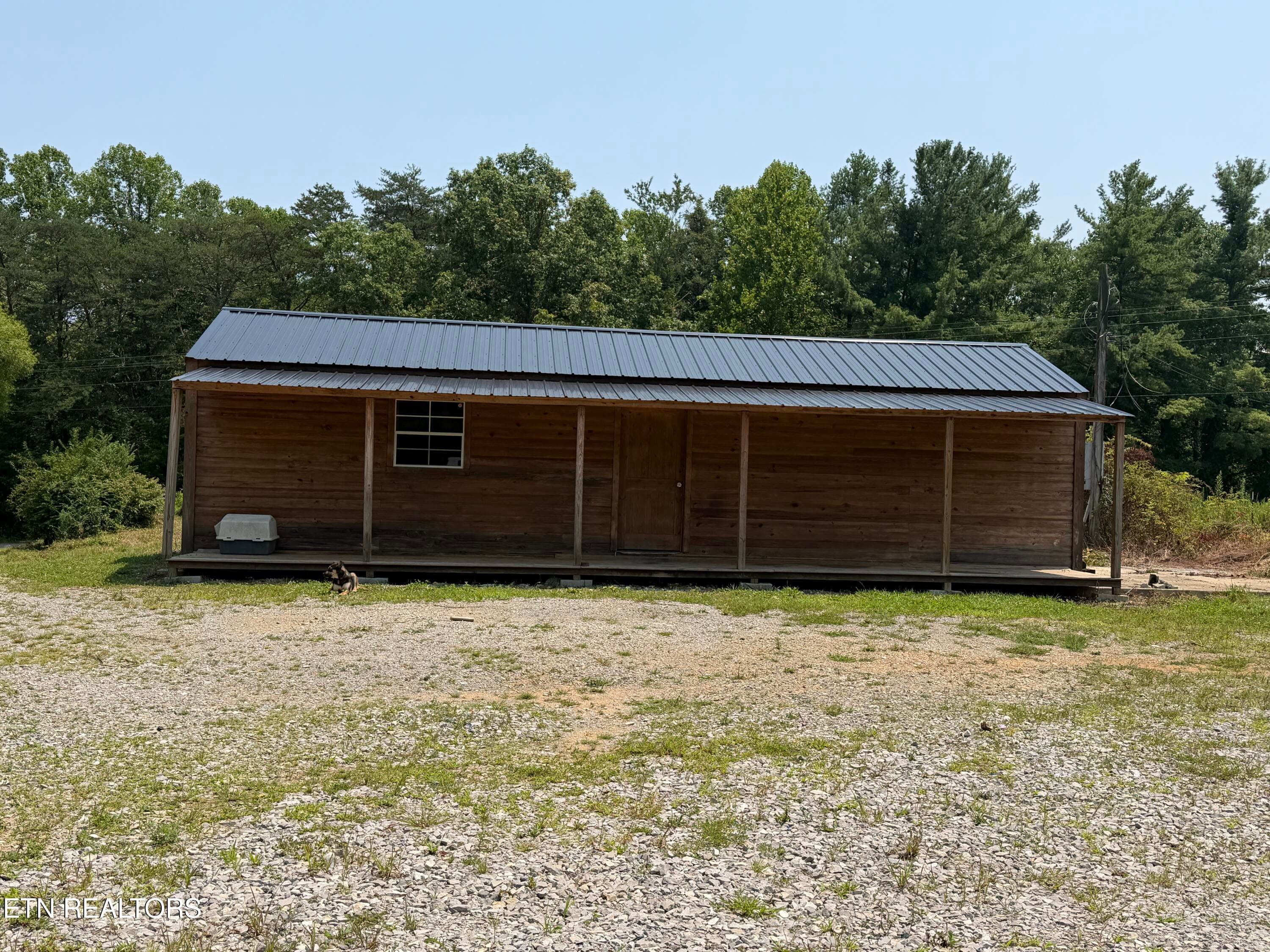 IMG_0998 - 112 State Garage Rd, Jamestown, TN 38556, Jamestown