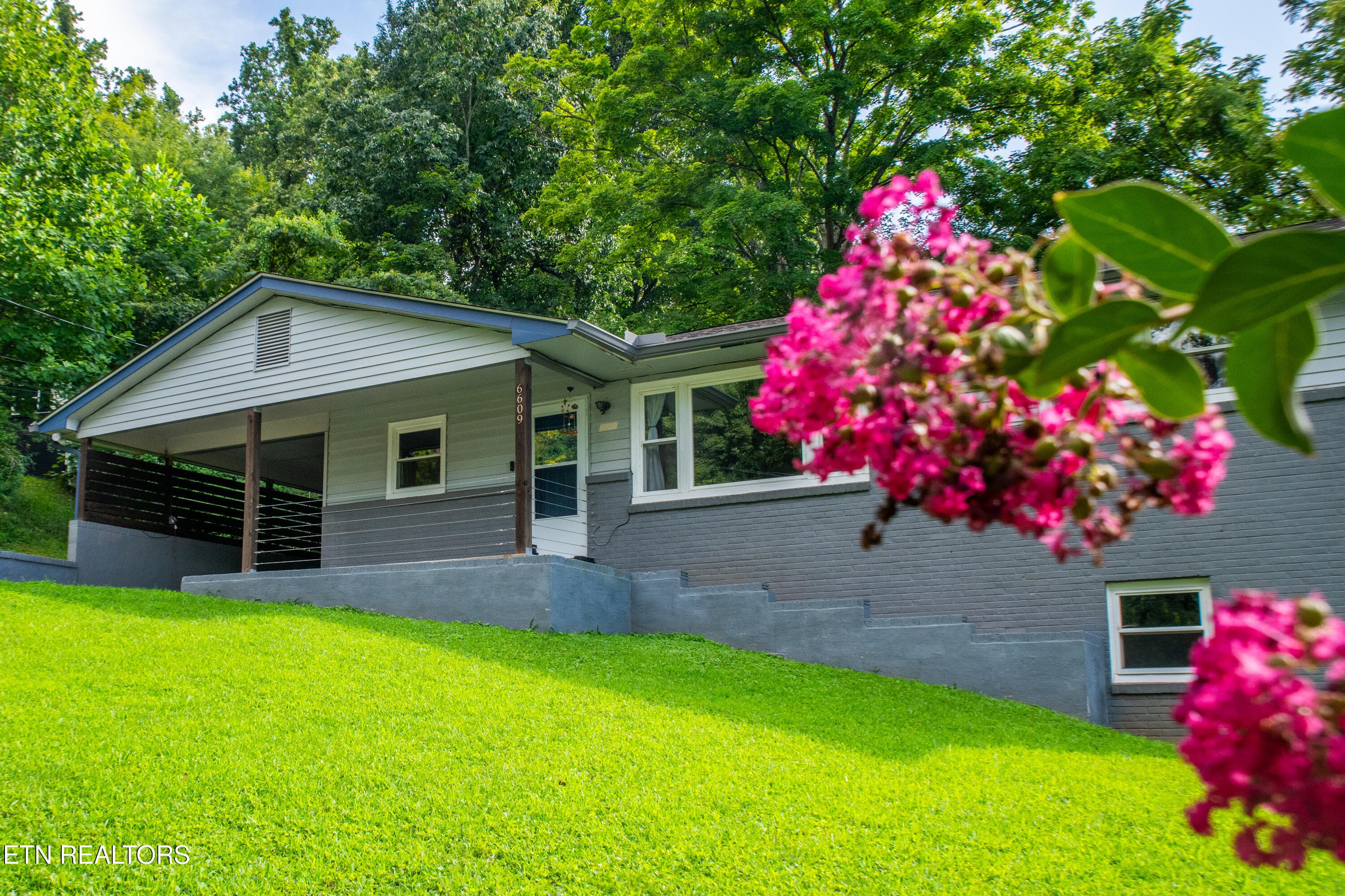 6609 Hilda Lane, Knoxville, TN 37921