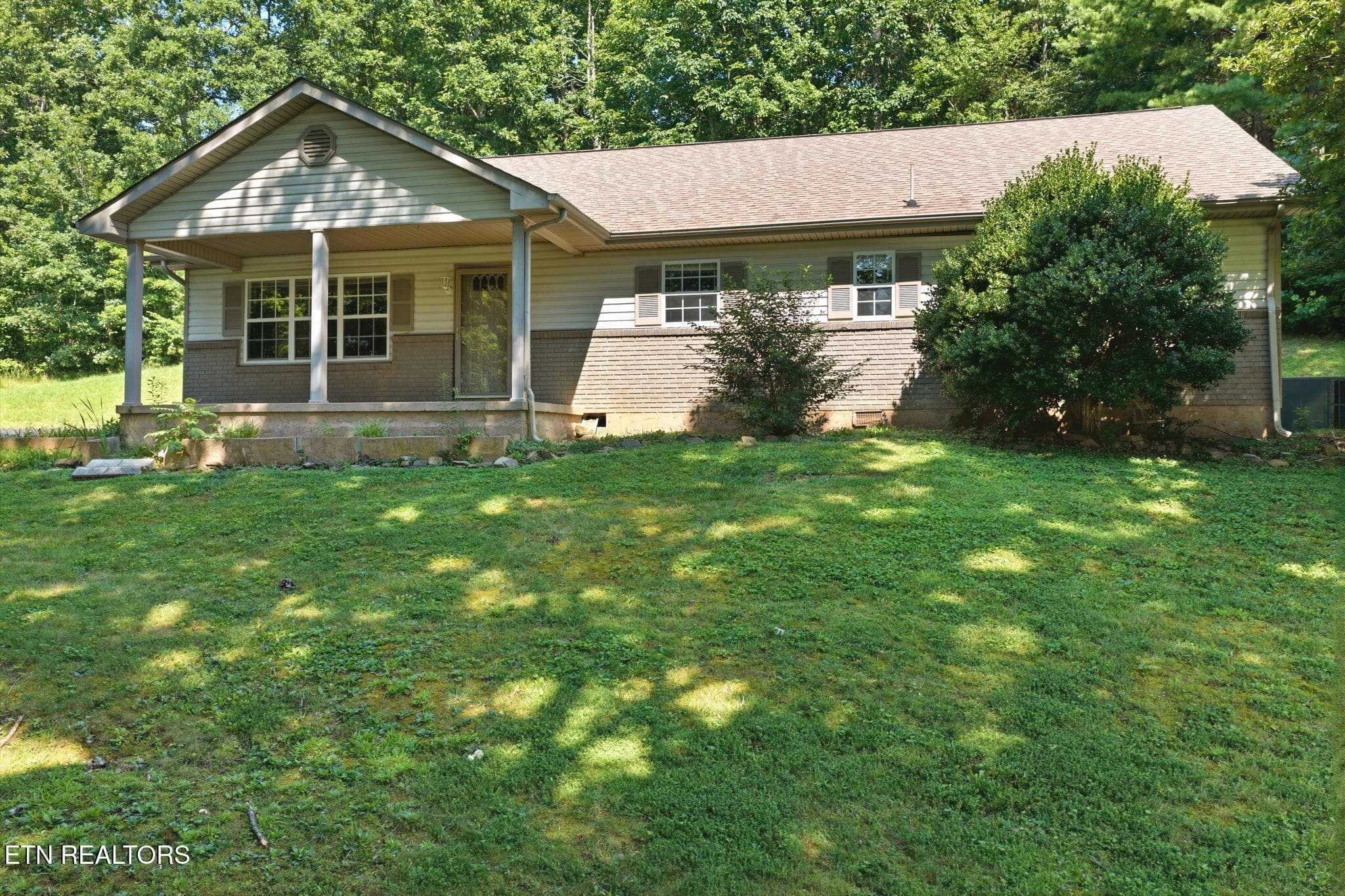 241 Skyline Drive, Oneida, TN 37841