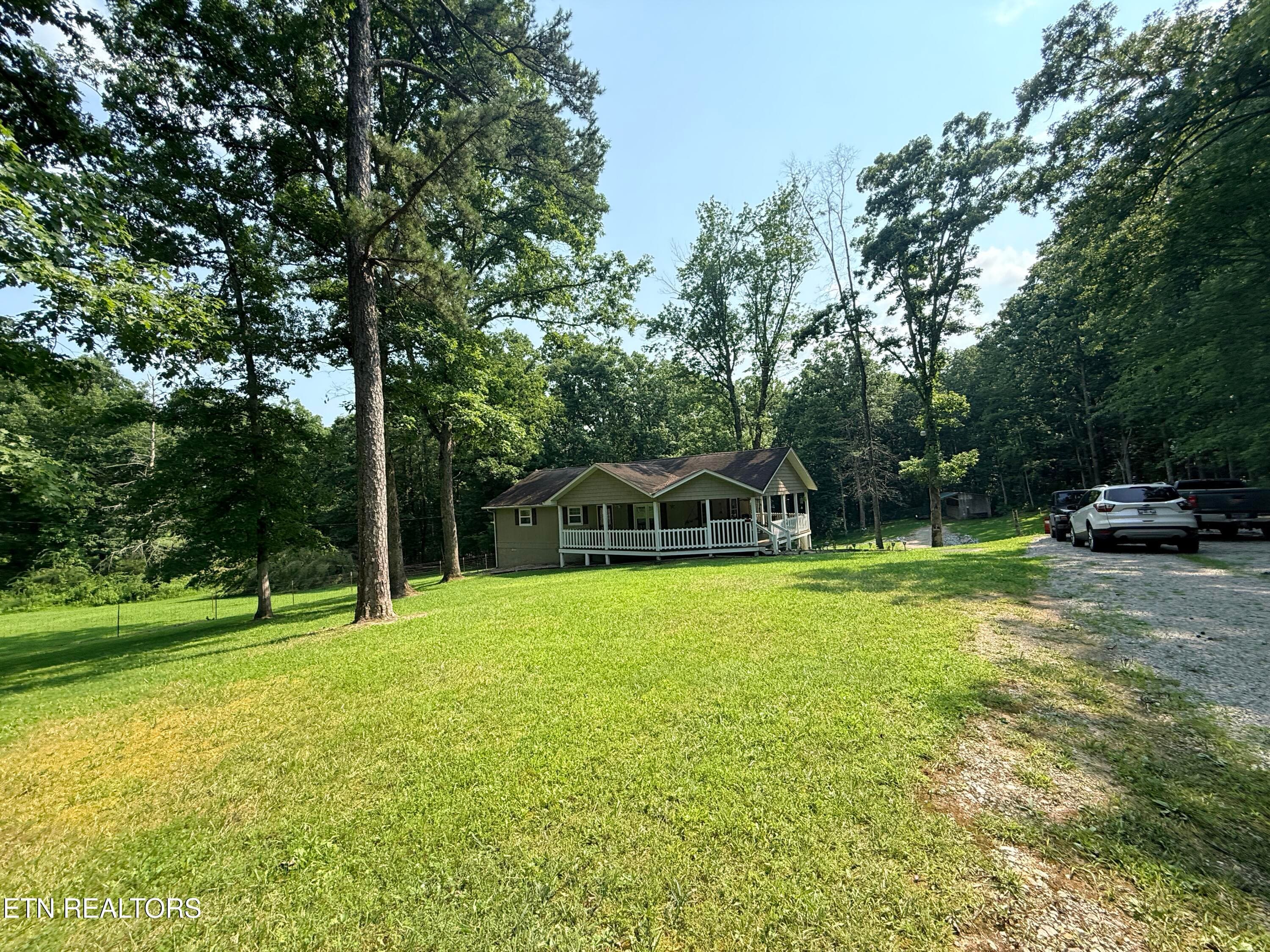 IMG_9631 - 1250 Darrow Ridge Rd, Jamestown, TN 38556