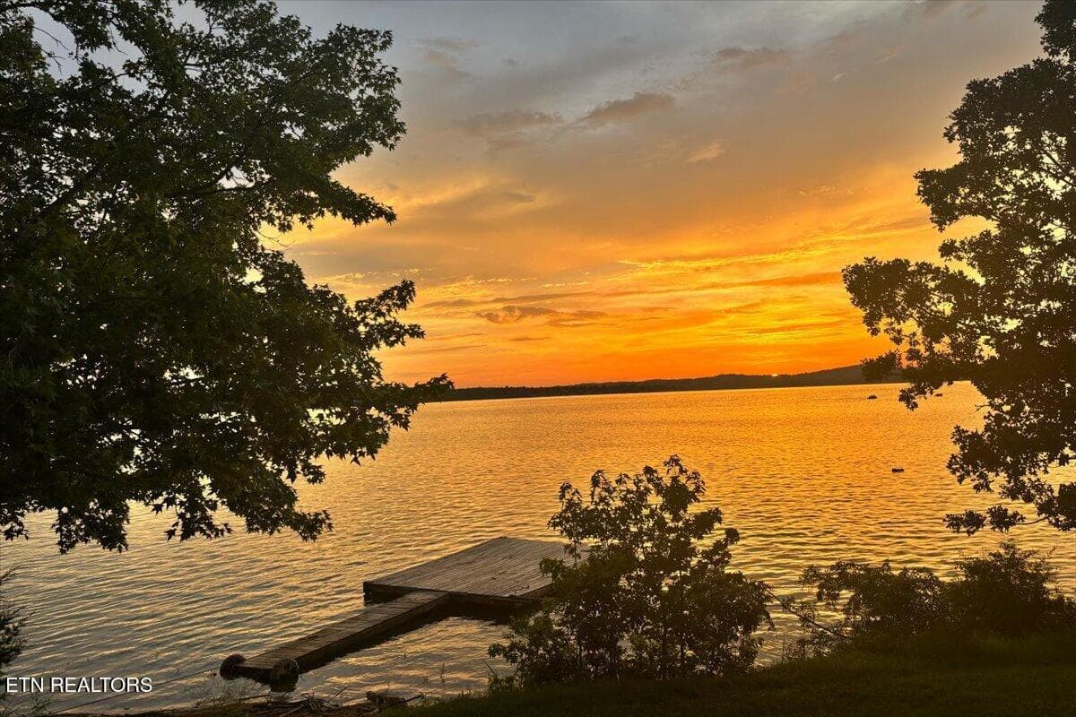 91-363 Devon Way Sunset 3 - 363 Devon Way Rd, White Pine, TN 37890