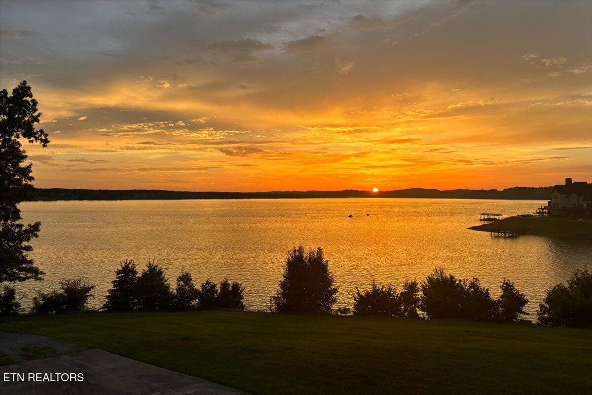 92-363 Devon Way Sunset4 - 363 Devon Way Rd, White Pine, TN 37890