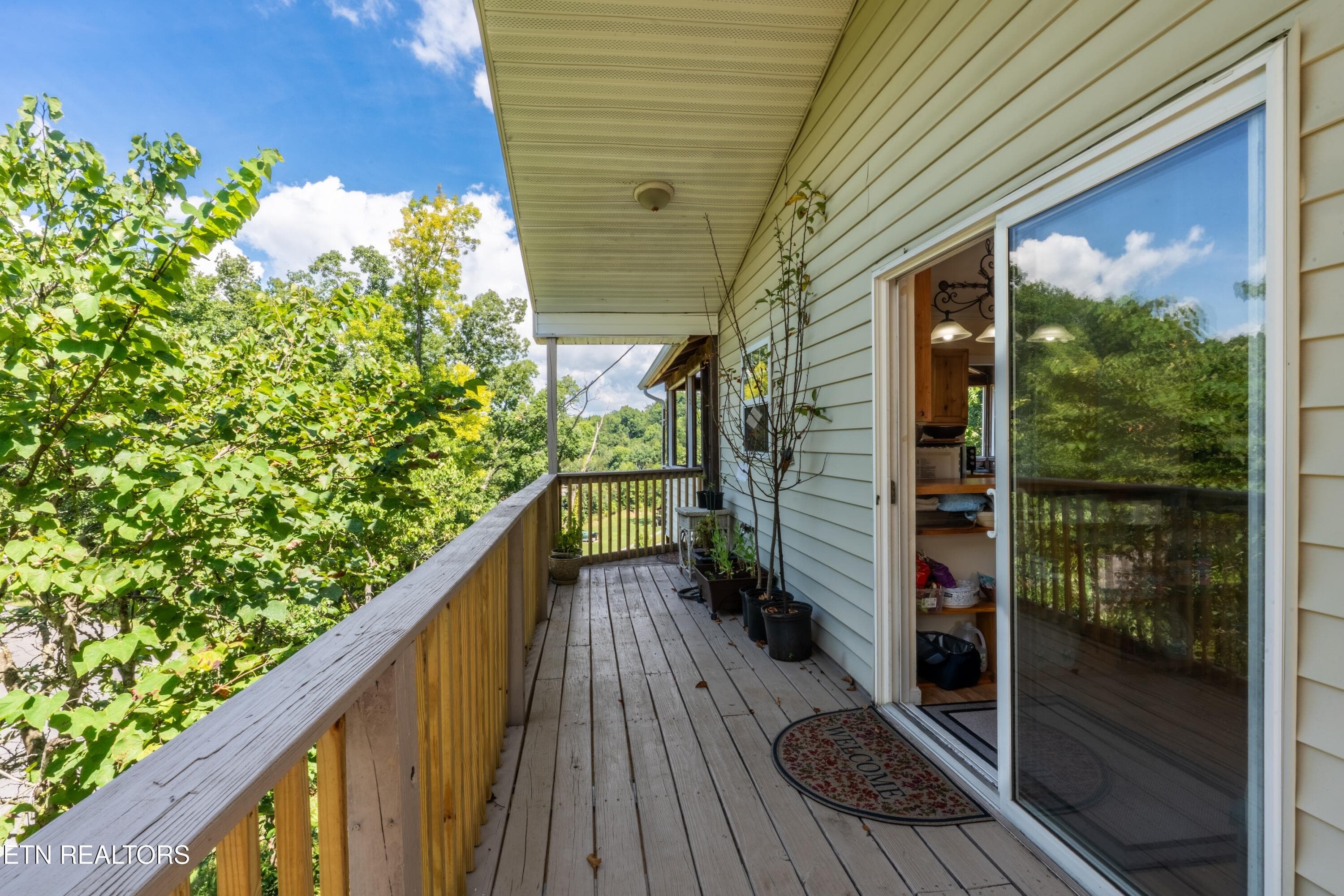 Upper Level Deck - 1225 Paradise Lane, Dandridge, TN 37725