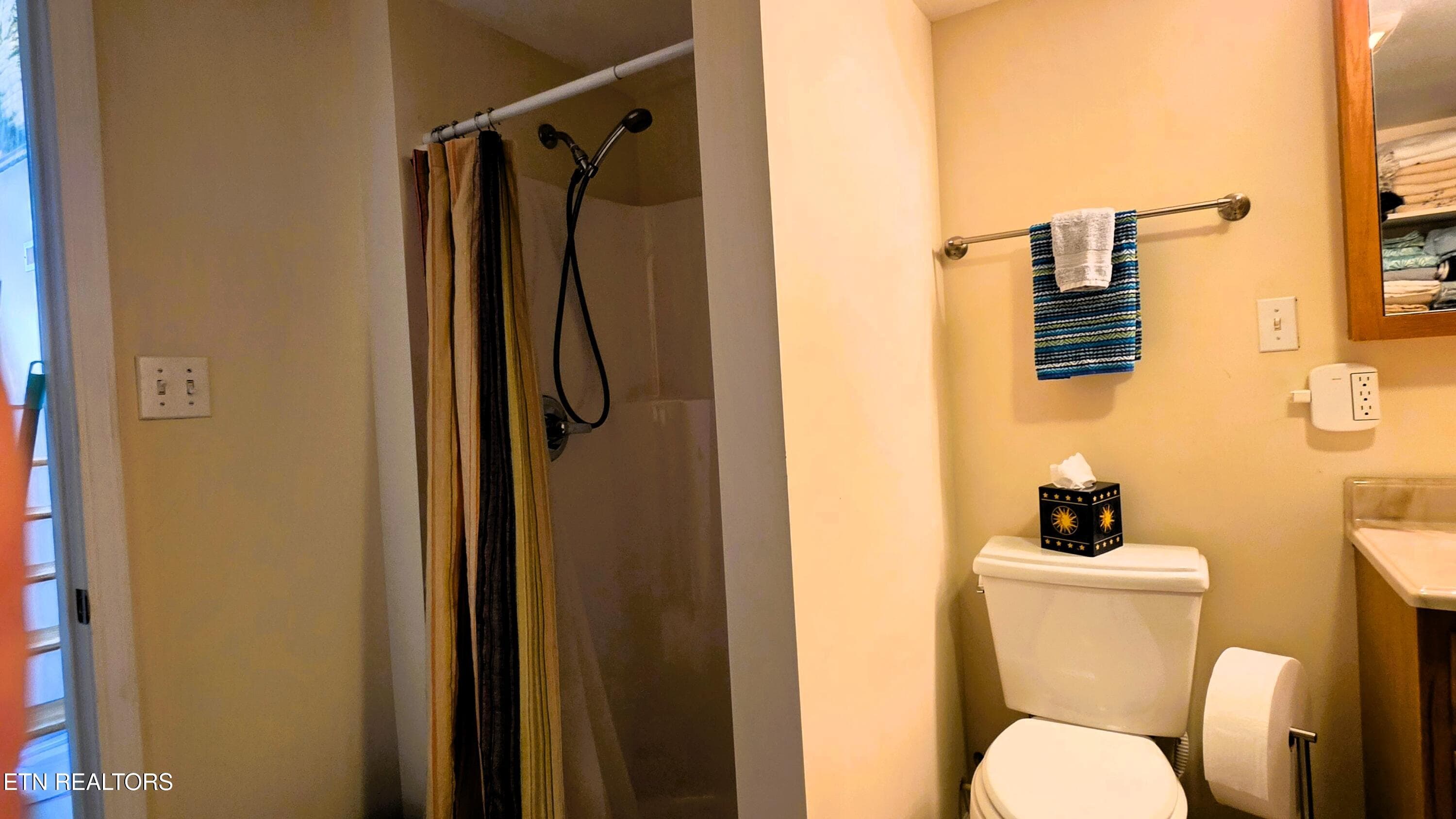 20260727_164237 - 5848 Outer Drive, Knoxville, TN 37921, Knoxville