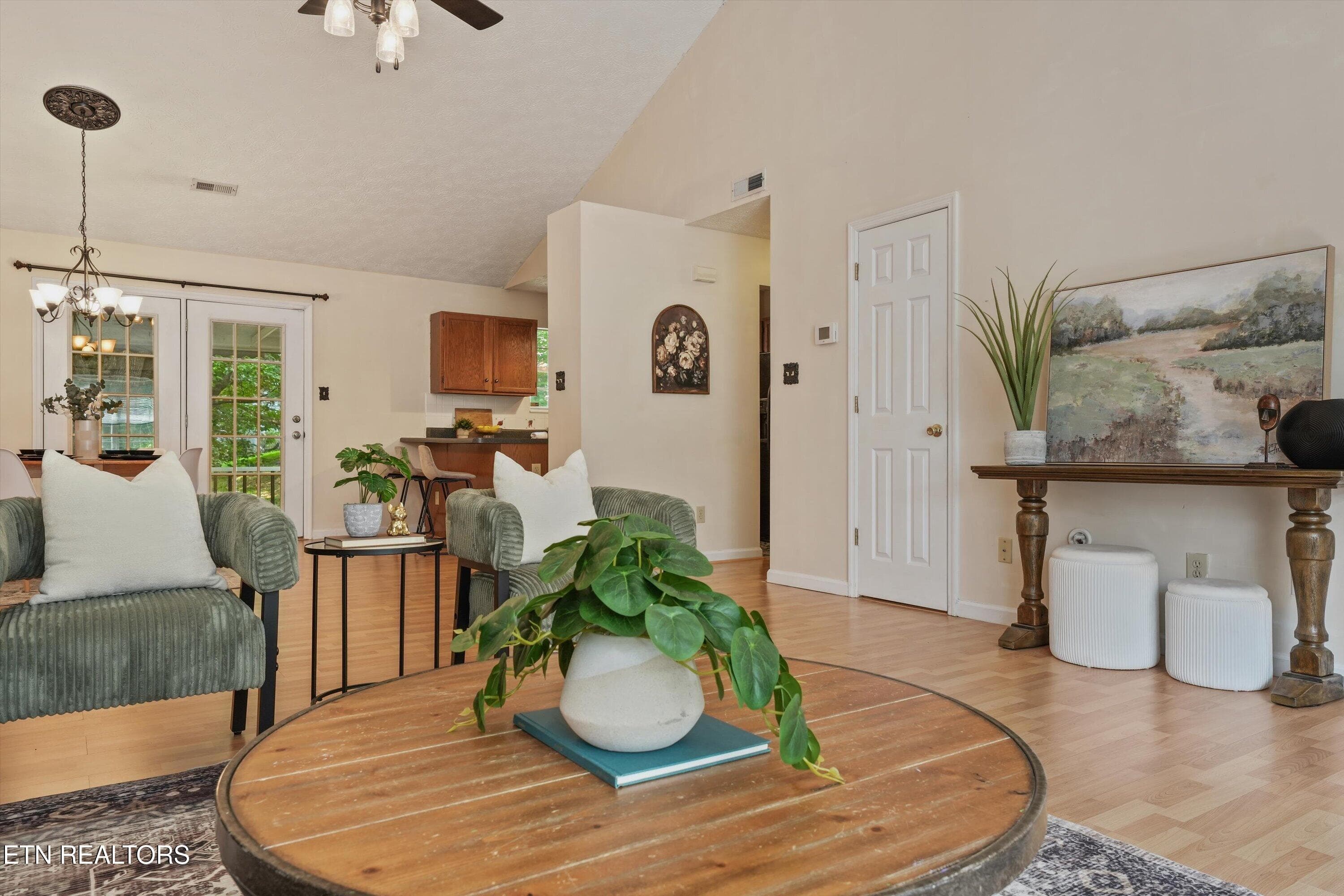 12-4506 Kinlock Ln 10 - 4506 Kinlock Lane, Knoxville, TN 37921, Knoxville