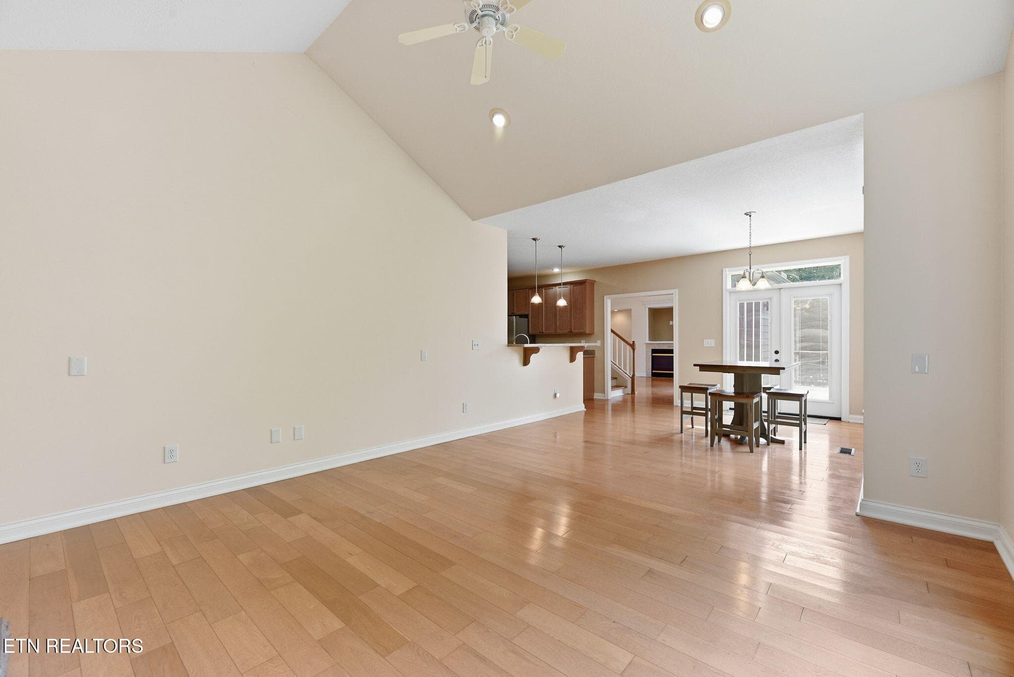 20-web-or-mls-DSC_8347 - 135 W Northberry St, Oak Ridge, TN 37830