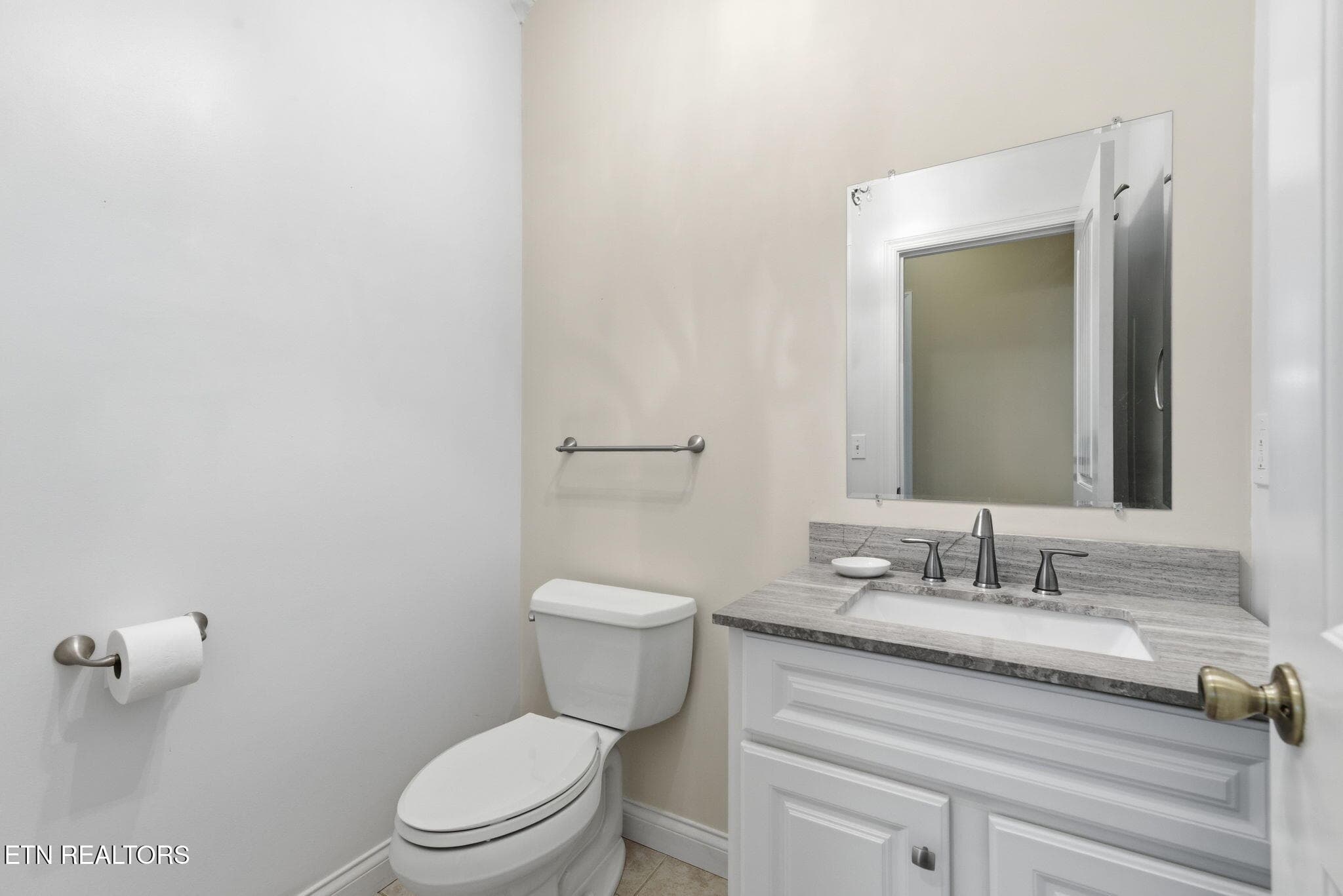 29-web-or-mls-DSC_8368 - 135 W Northberry St, Oak Ridge, TN 37830