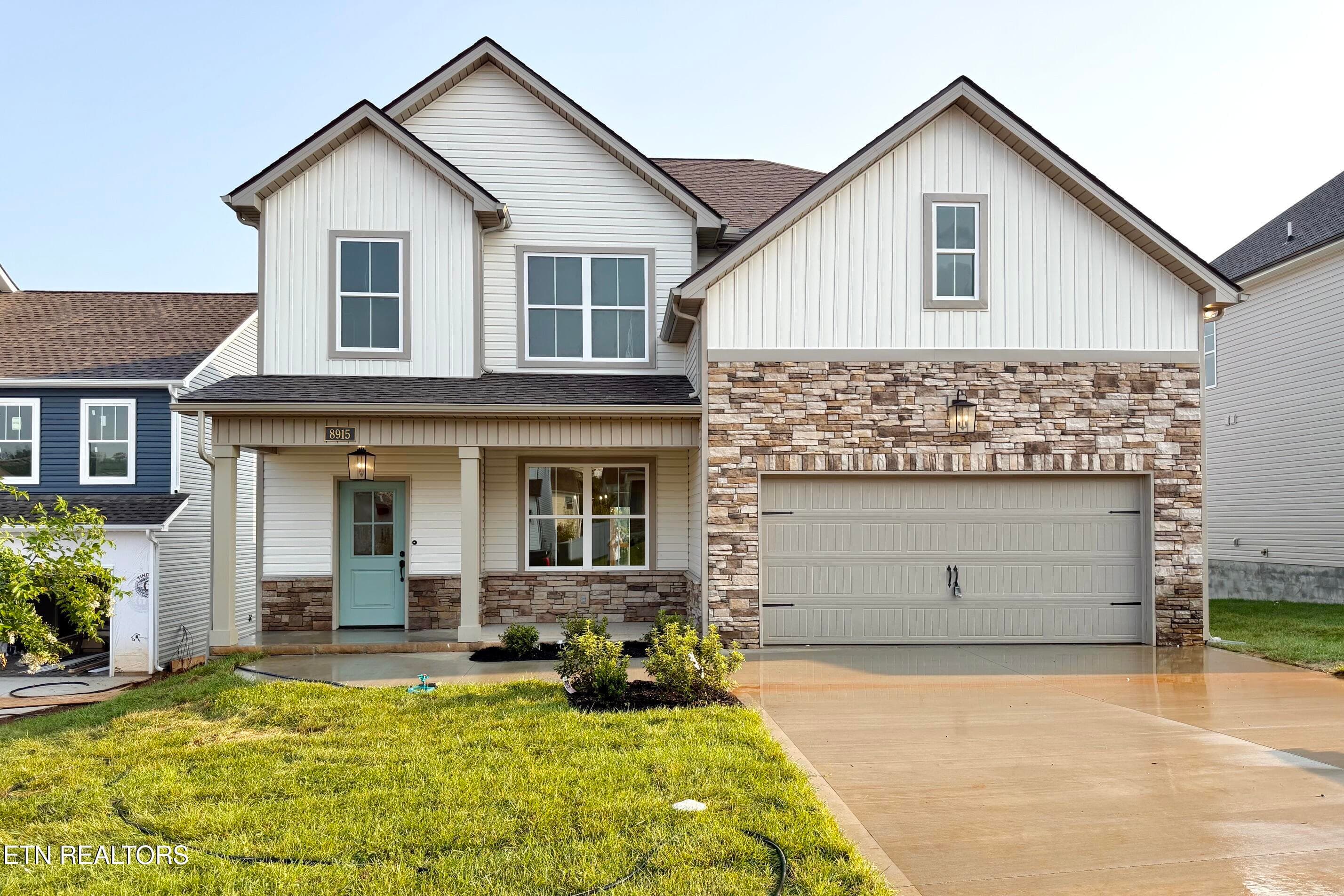 8915 Queensdale Lane, Knoxville, TN 37924