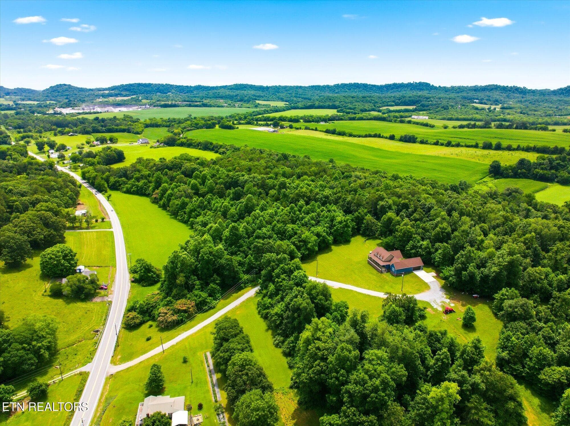 40-2728-Sweetwater-Vonore-Rd-Sweetwater- - Sweetwater Vonore Rd, Sweetwater, TN 37874