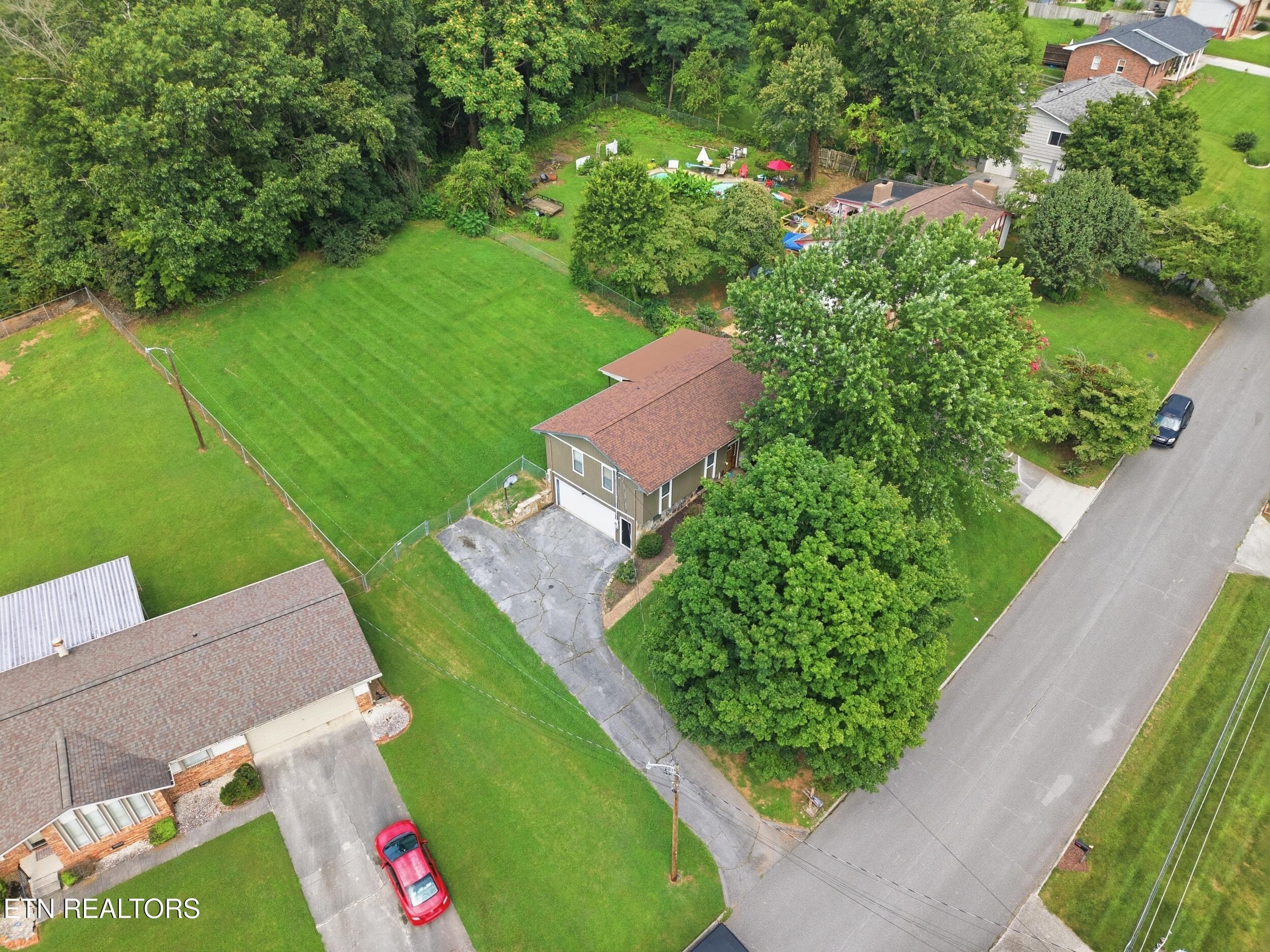 15_041 - 7813 Cedarcrest Rd, Knoxville, TN 37938