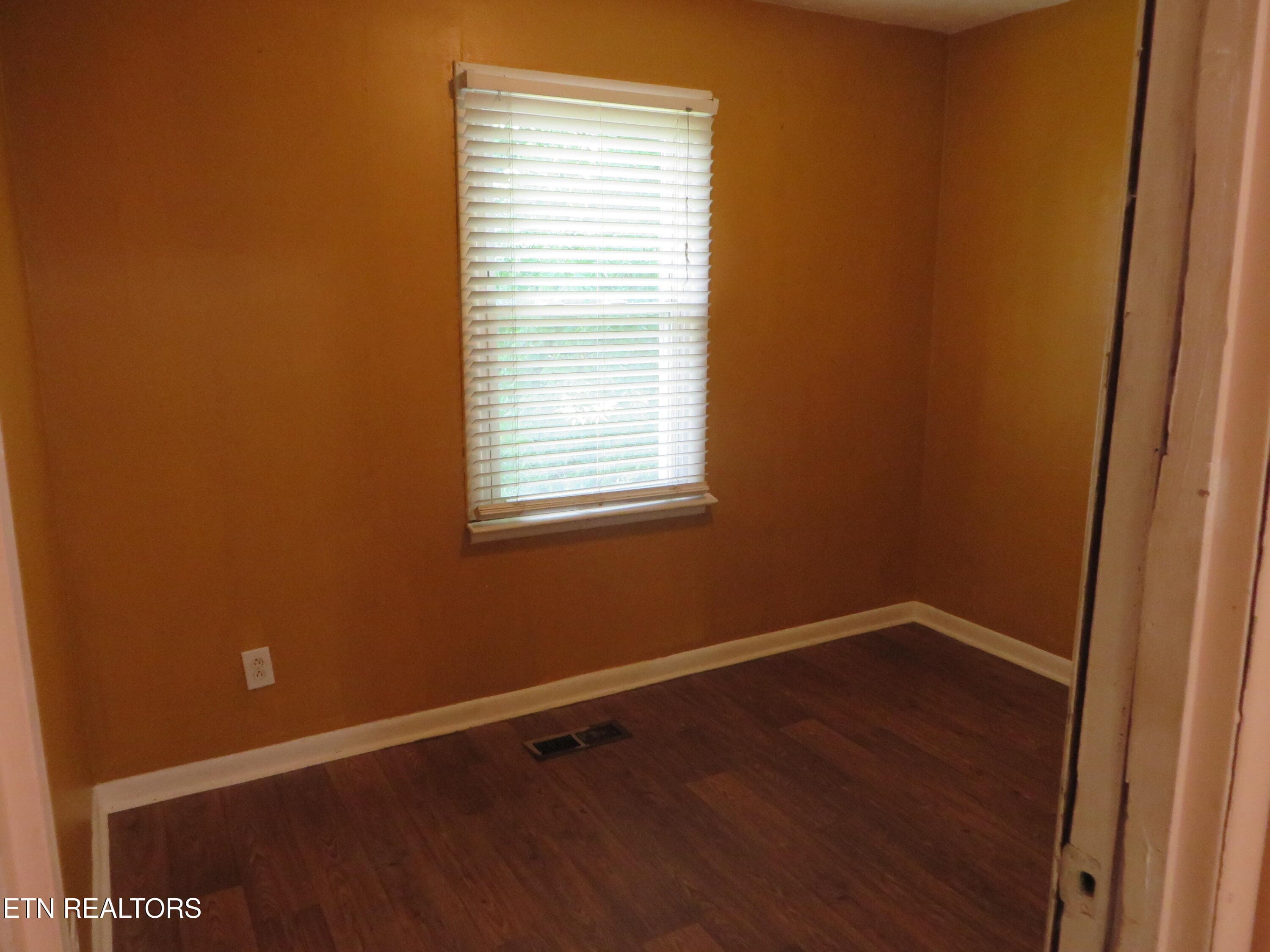 IMG_4423 - 2649 Vucrest Ave, Knoxville, TN 37920, Knoxville