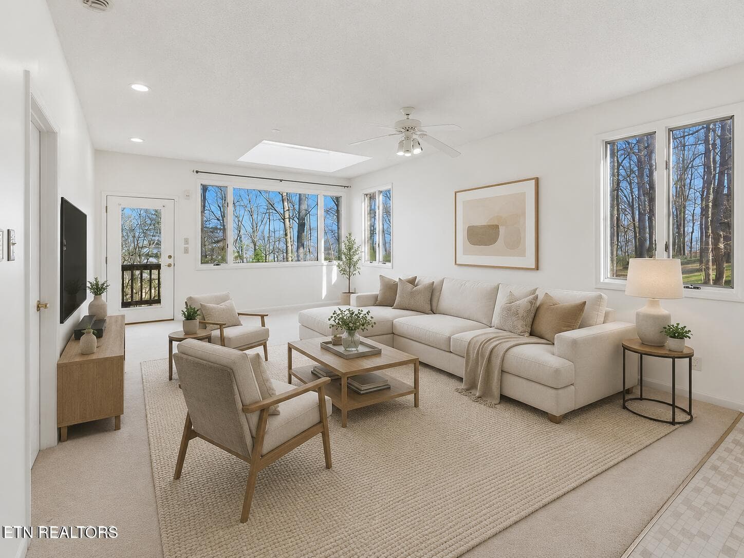 Family Room - 152 Whippoorwill Drive, Oak Ridge, TN 37830