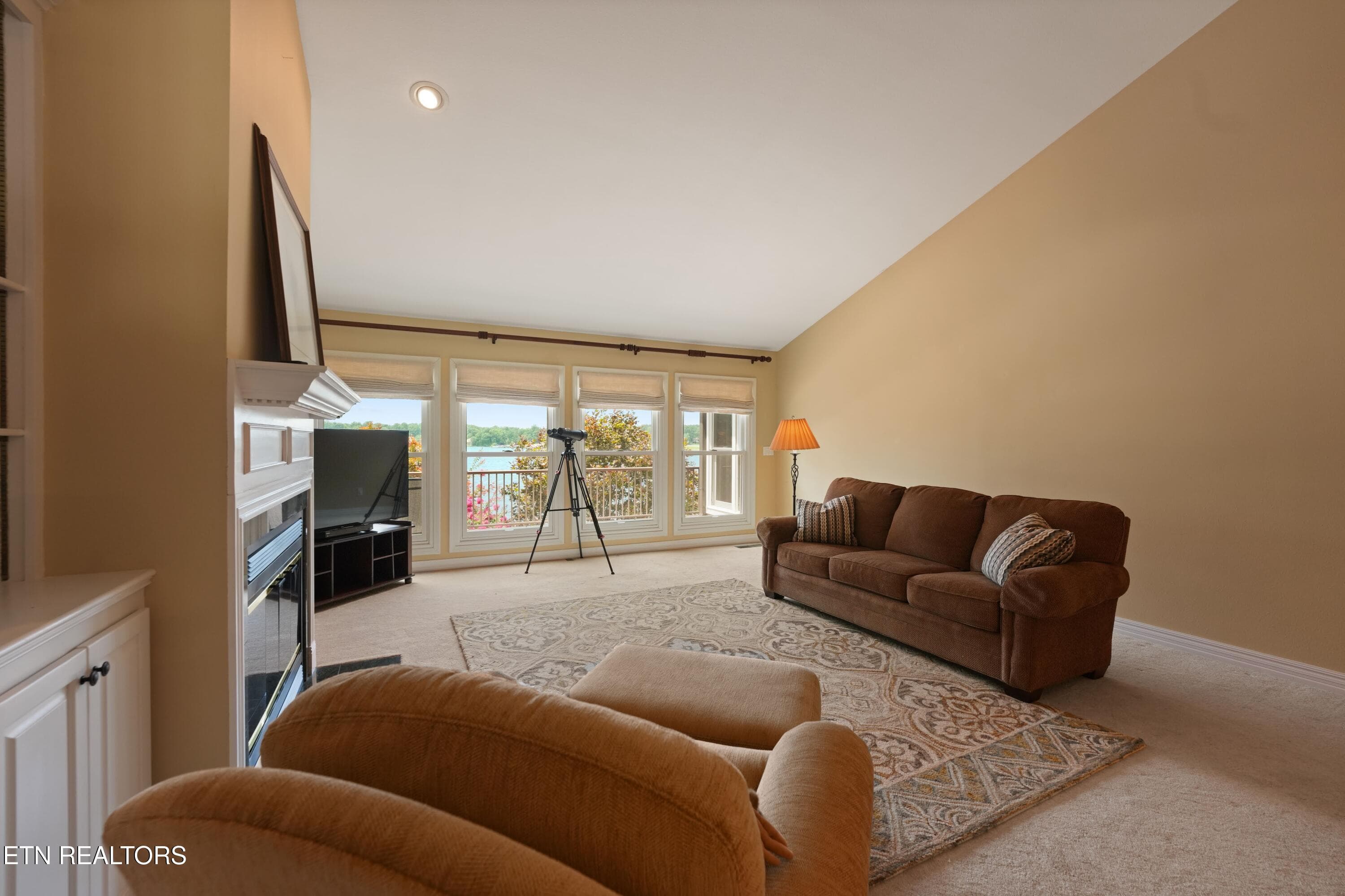 Receiving Room - 16 Milnor Circle, Crossville, TN 38558, Crossville
