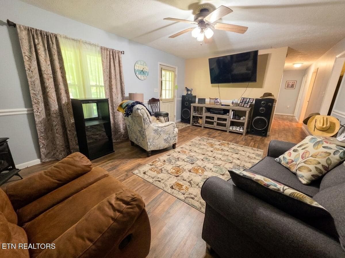 photo-05 - 1250 Darrow Ridge Rd, Jamestown, TN 38556