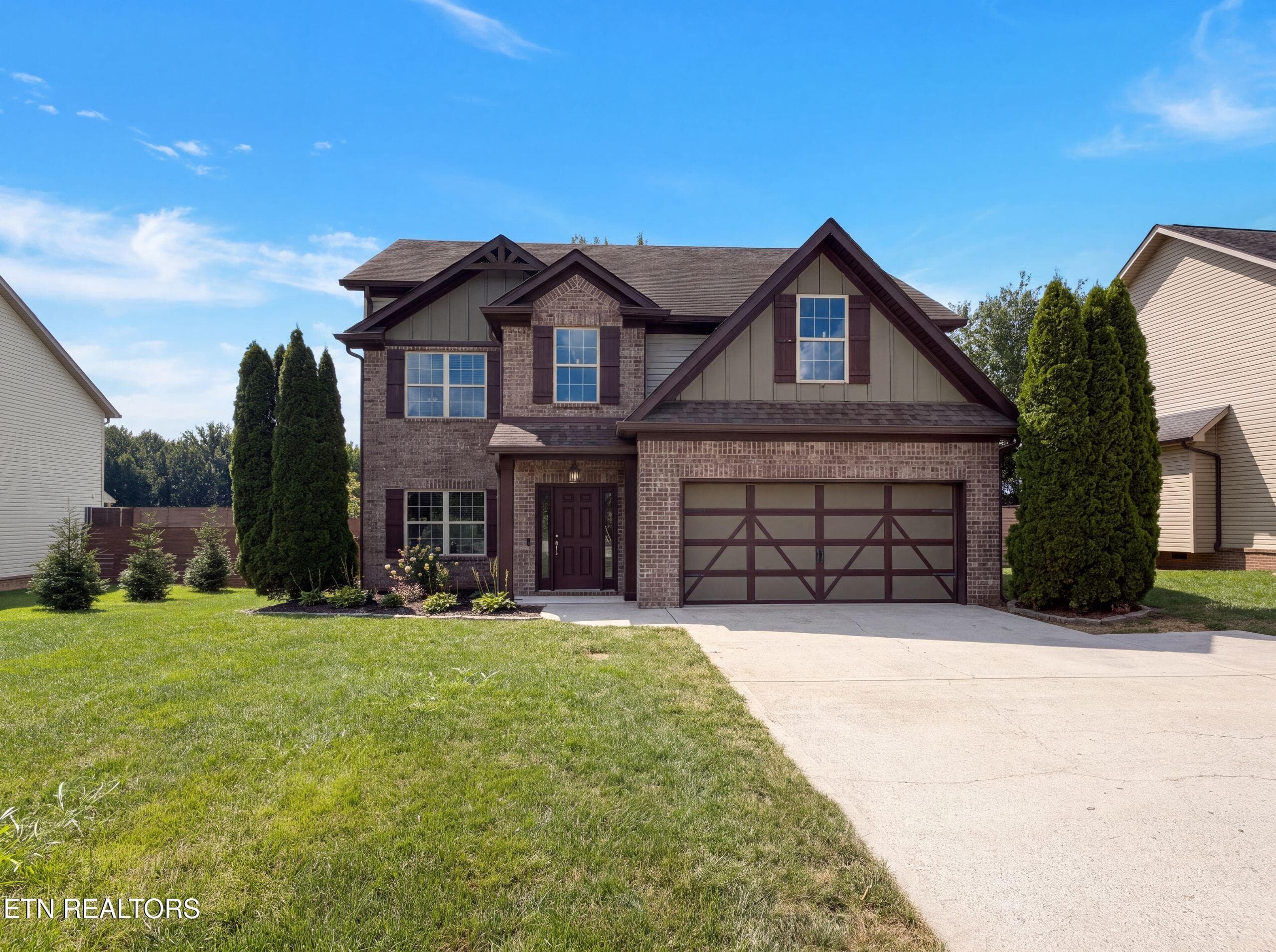 791 W Glenview Drive, Lenoir City, TN 37771