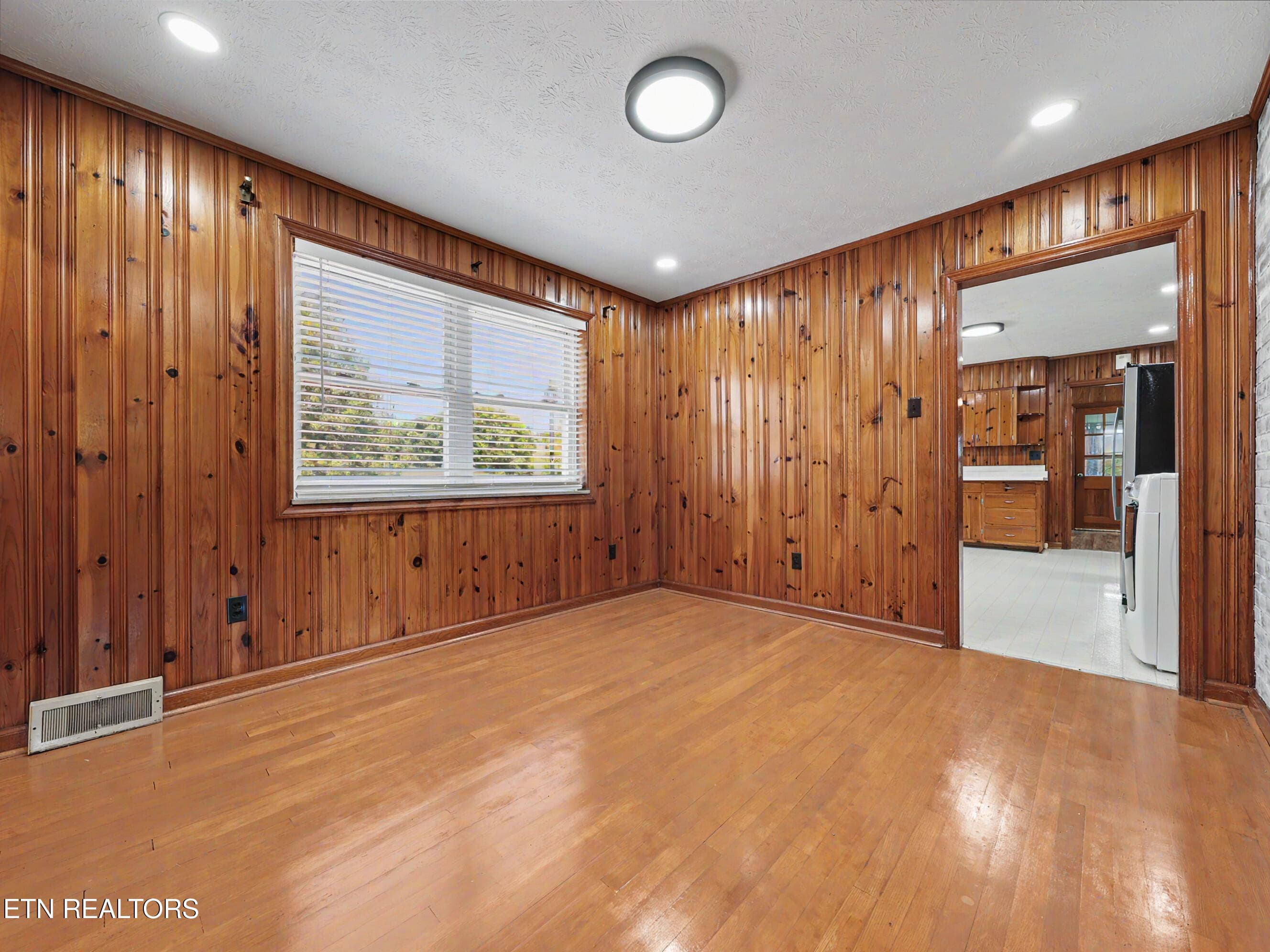 Dining room or flex room - 717 Old Glory Rd, Maryville, TN 37801